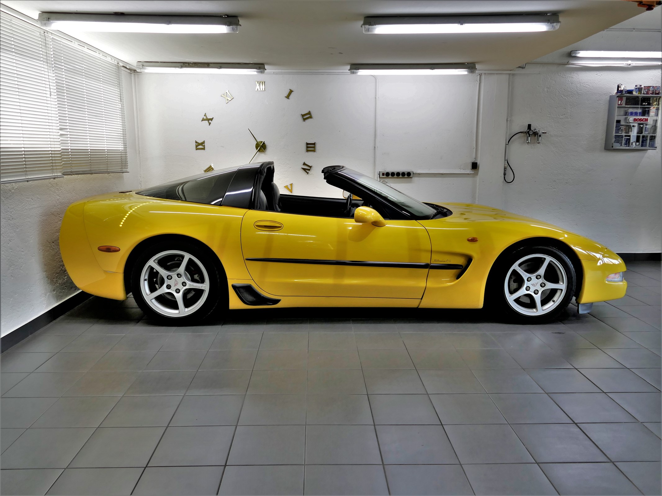 CHEVROLET Corvette 5.7 LS1 B | 360PS | Millennium Pack | ab CHF 398.-/Mt. | SPORT | TARGA | HeadUp | MAG