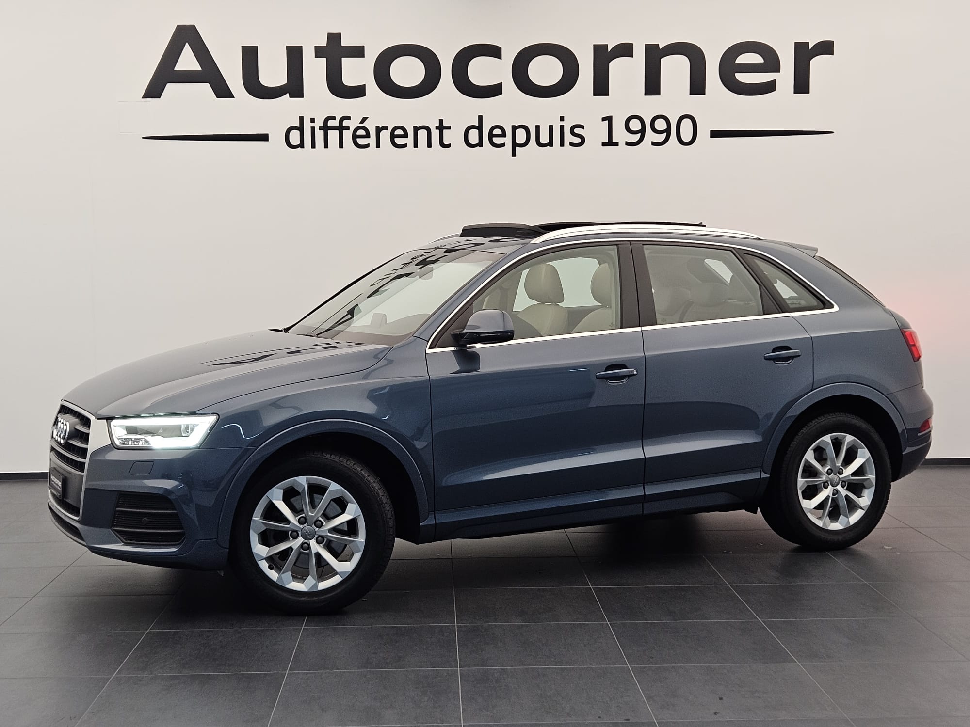 AUDI Q3 2.0 TFSI design quattro S-tronic