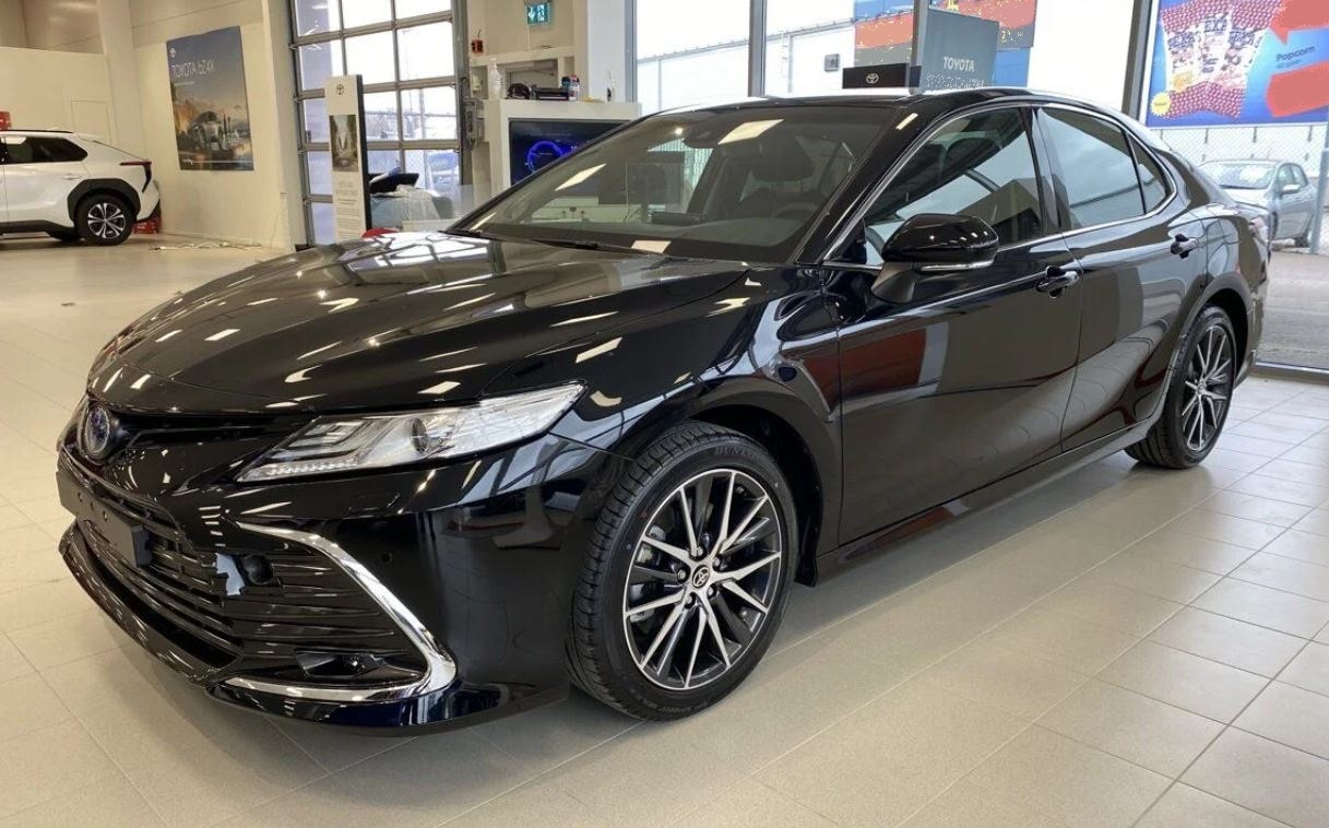 TOYOTA Camry 2.5 HSD e-CVT Premium