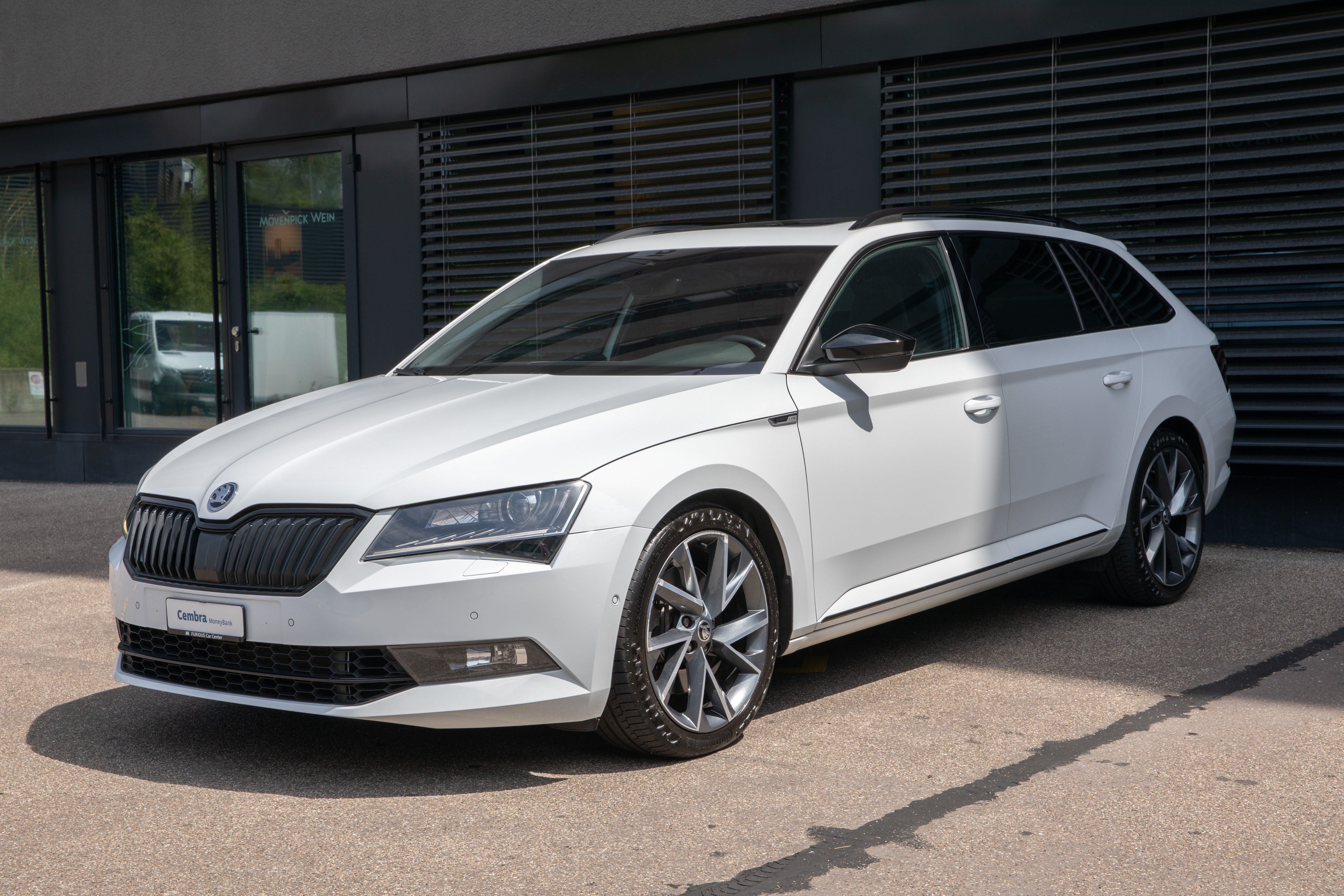 SKODA Superb Combi 2.0 TSI SportLine+ DSG 4x4