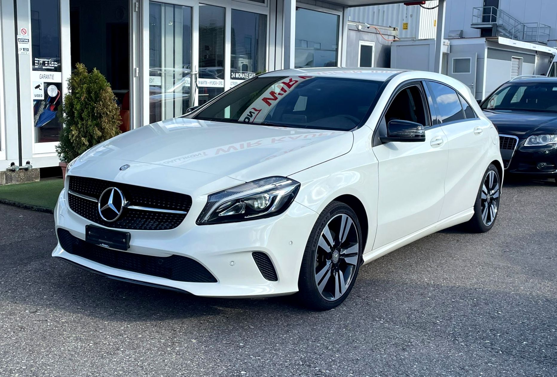 MERCEDES-BENZ A 200 Night Star 7G-DCT