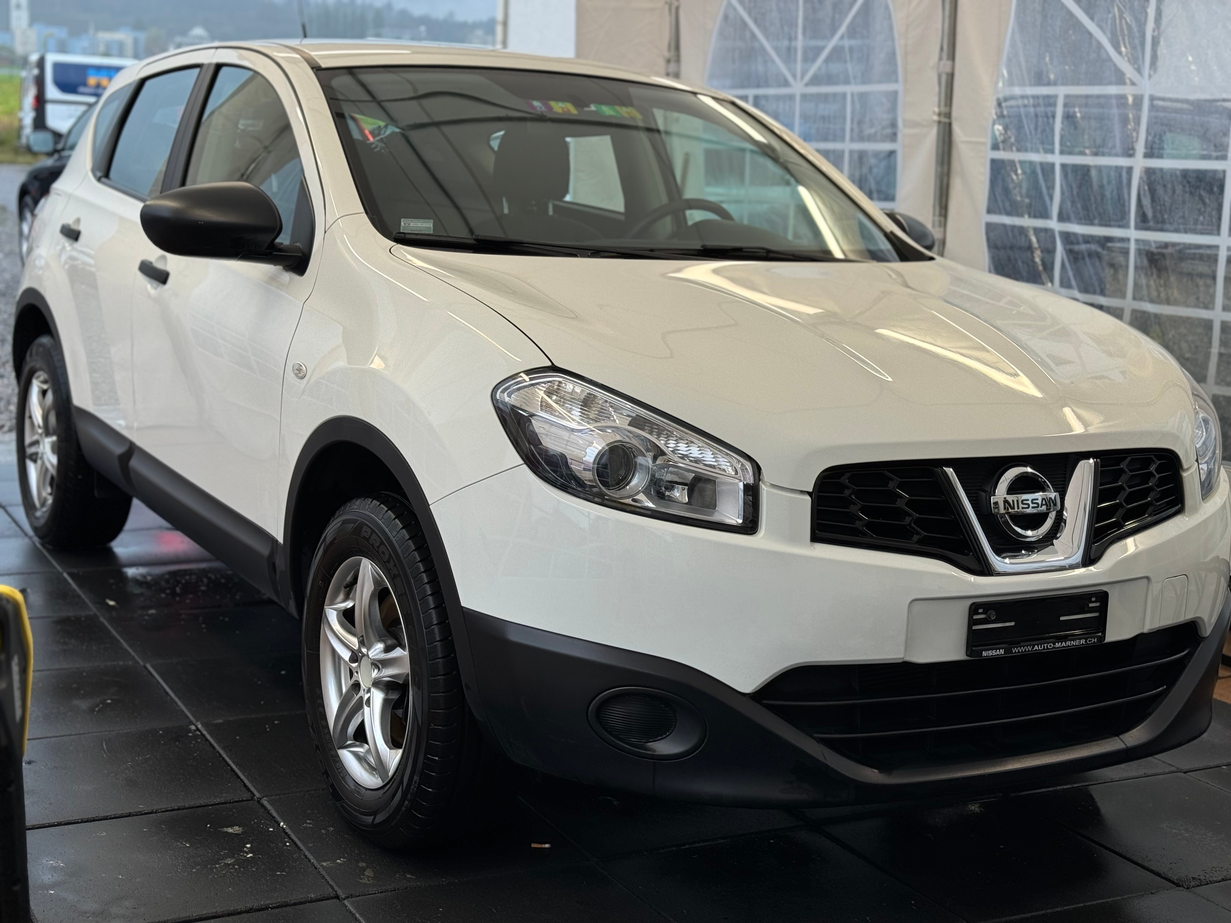 NISSAN Qashqai 1.6 visia