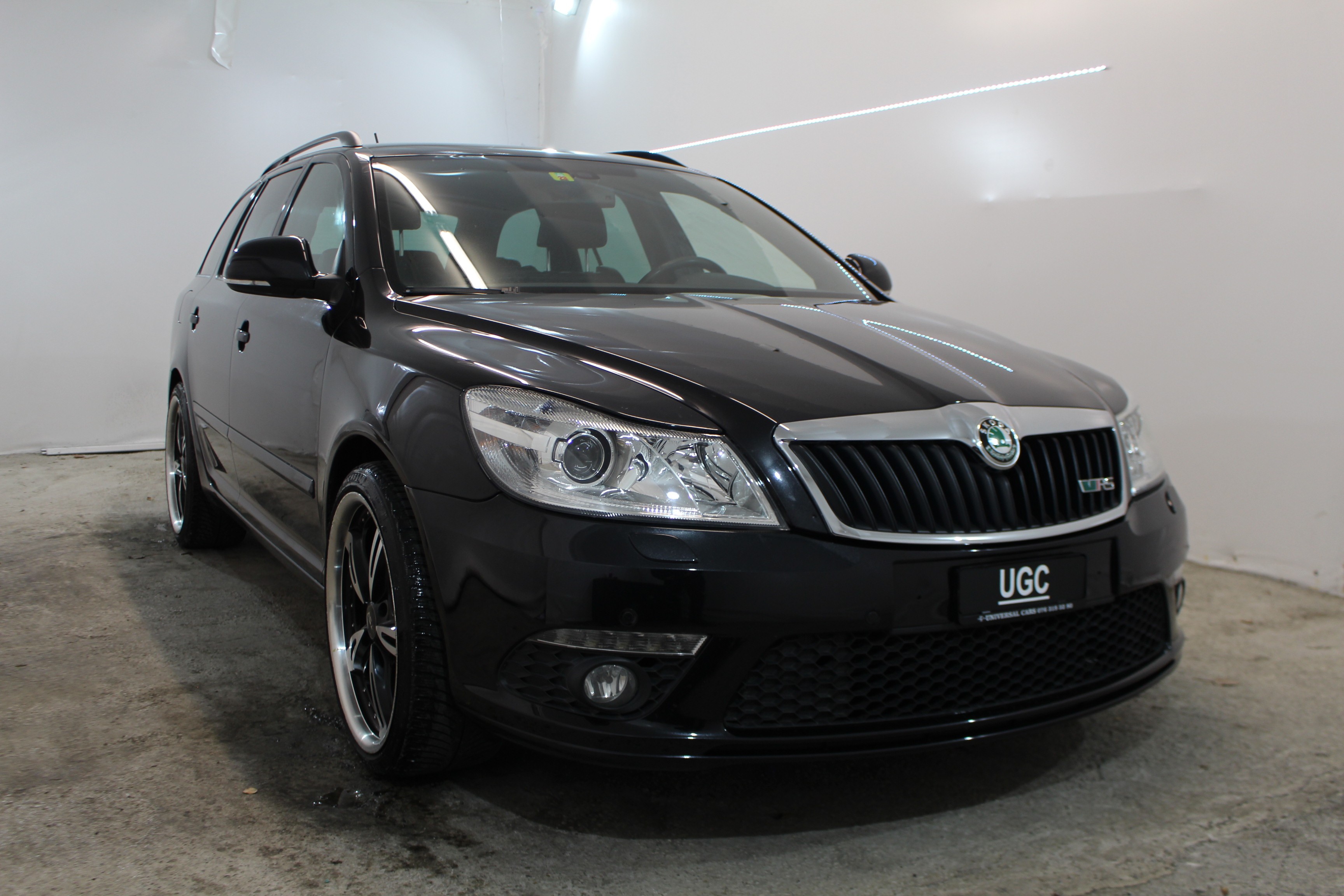 SKODA Octavia Combi 2.0 TSI RS DSG