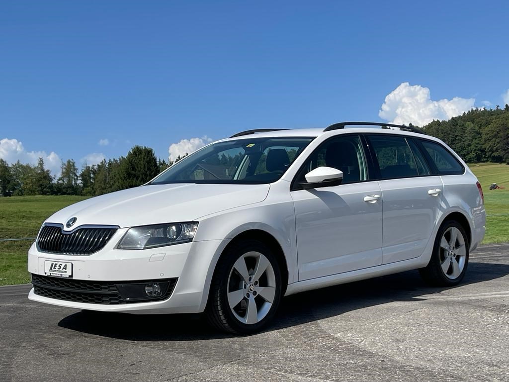 SKODA Octavia Combi 2.0 TDI Ambition DSG