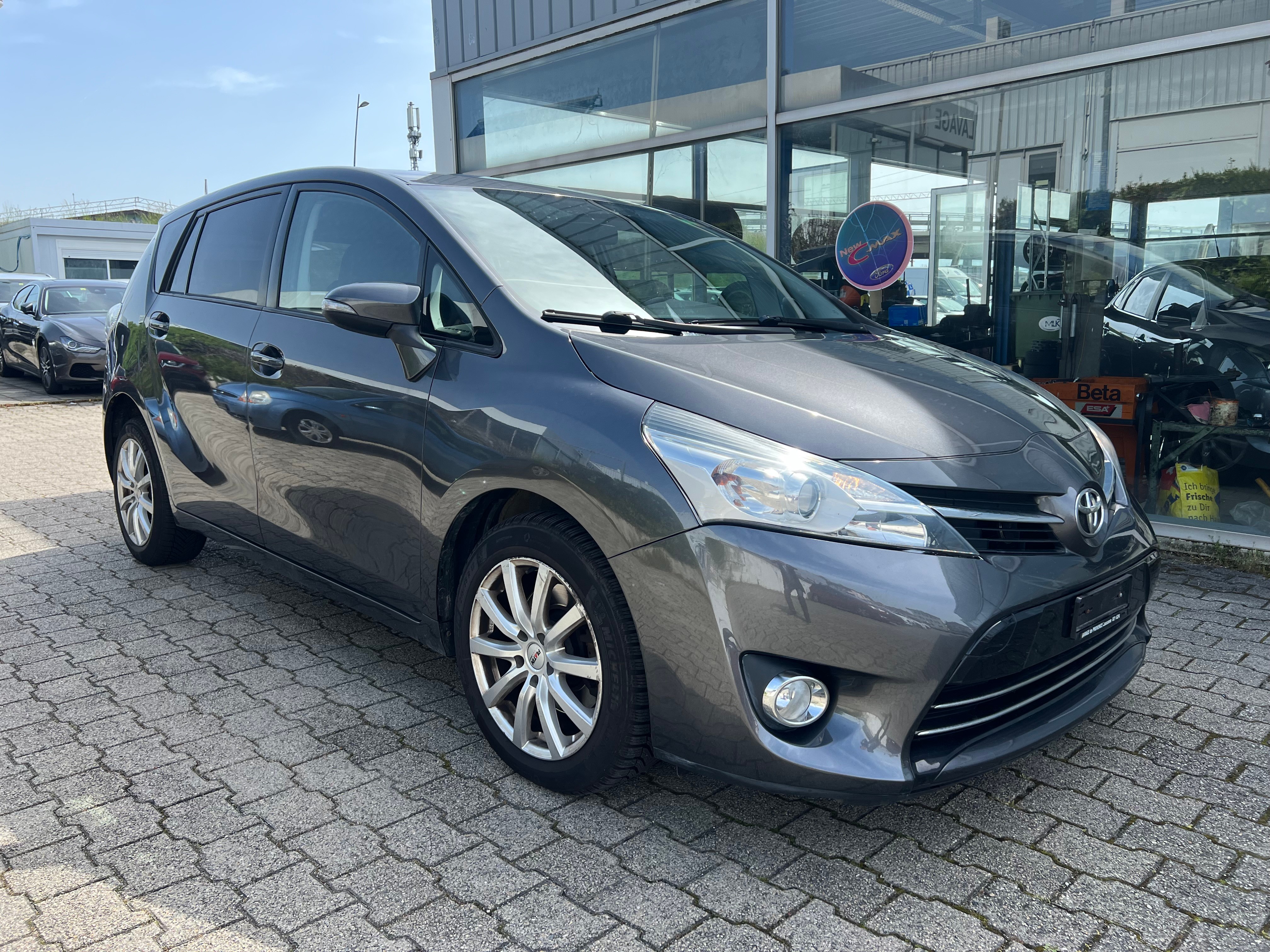 TOYOTA Verso 2.2 D-CAT Luna Automatic