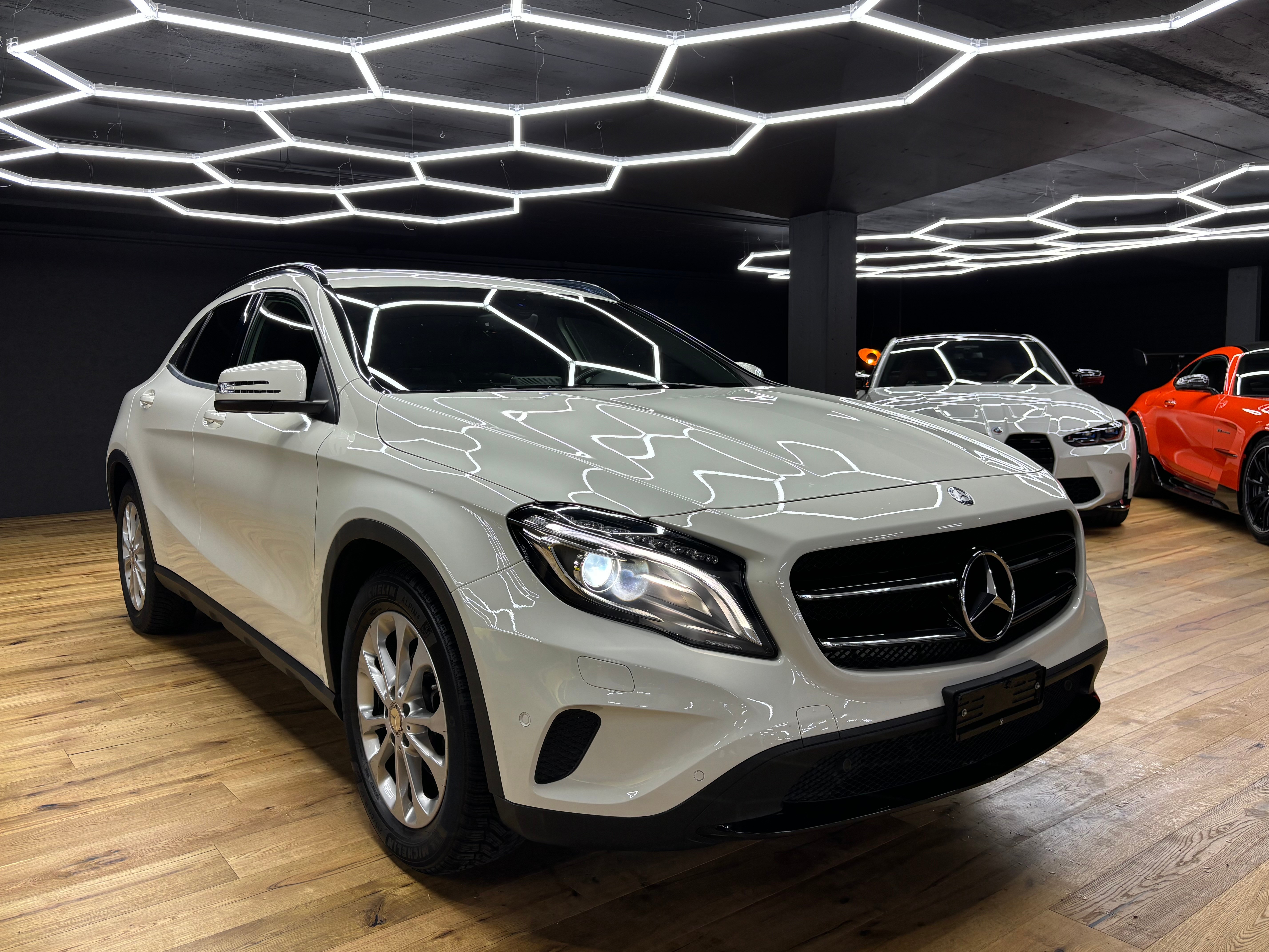 MERCEDES-BENZ GLA 200 CDI Swiss Star Edition Style 4Matic 7G-DCT