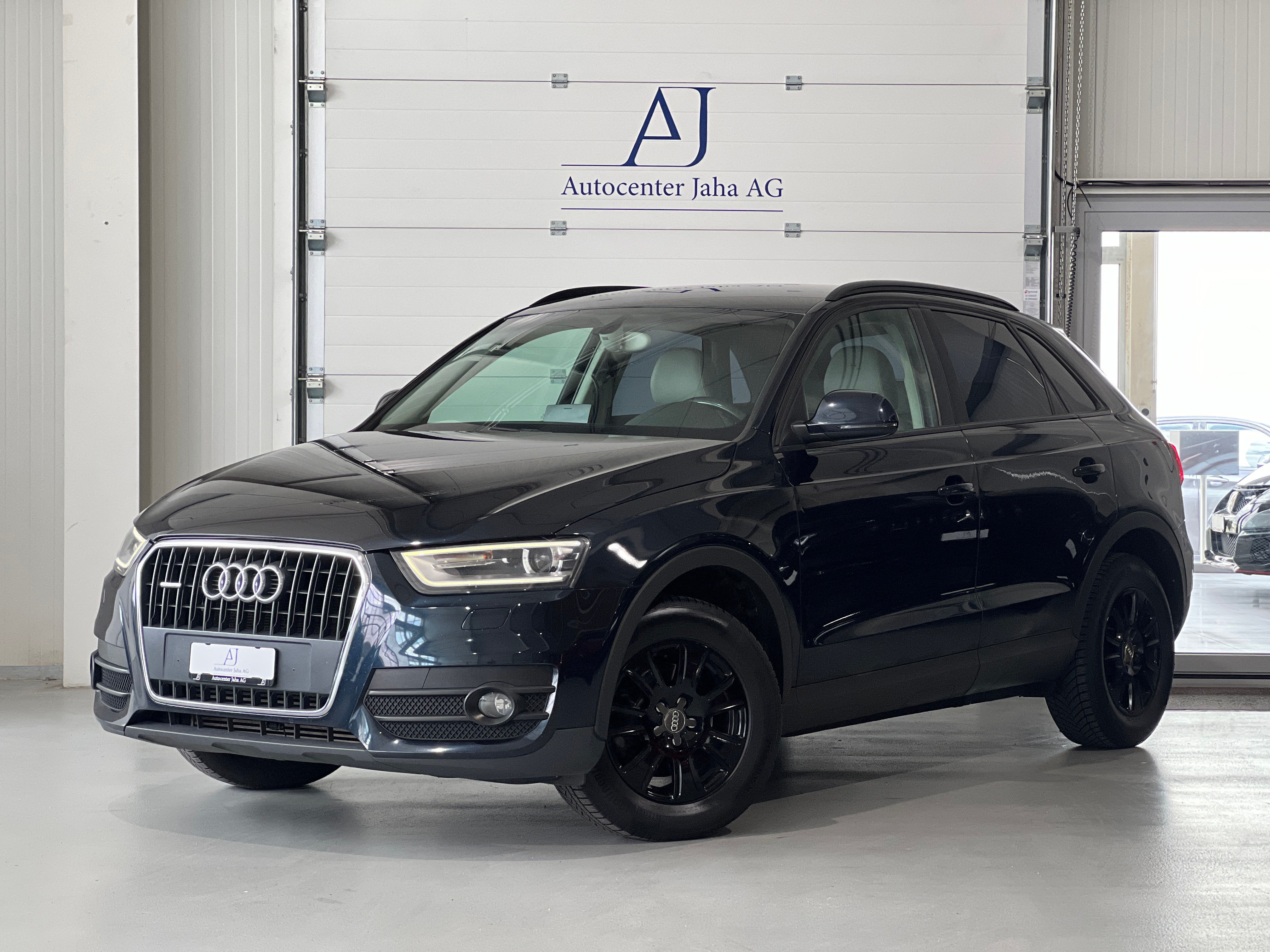 AUDI Q3 2.0 TDI quattro S-tronic