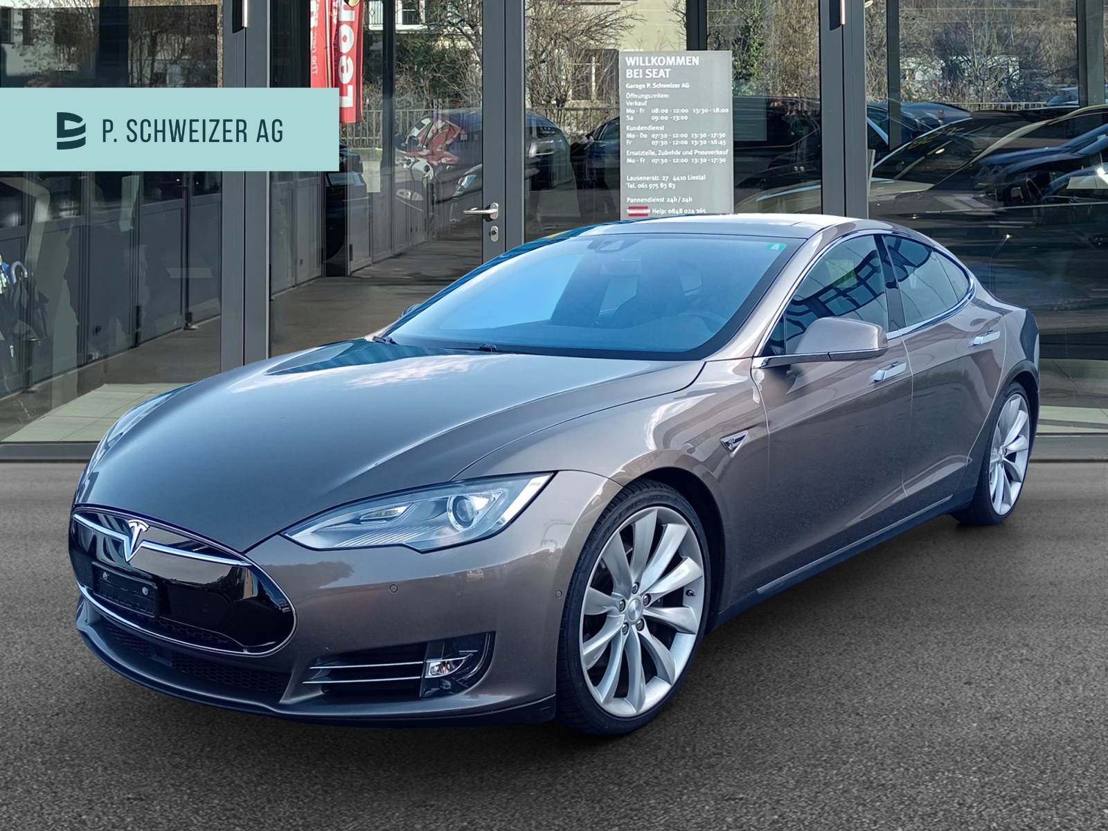 TESLA Model S 70 D