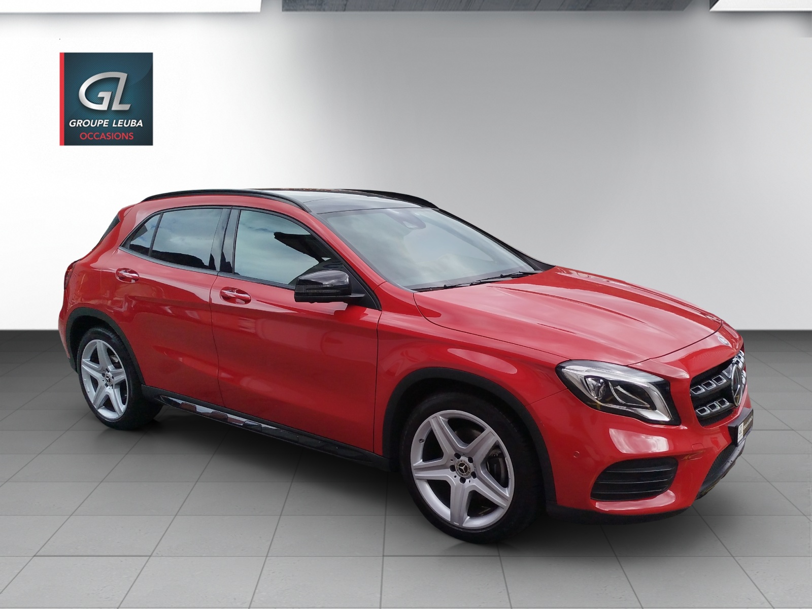 MERCEDES-BENZ GLA 250 AMG Line 4Matic