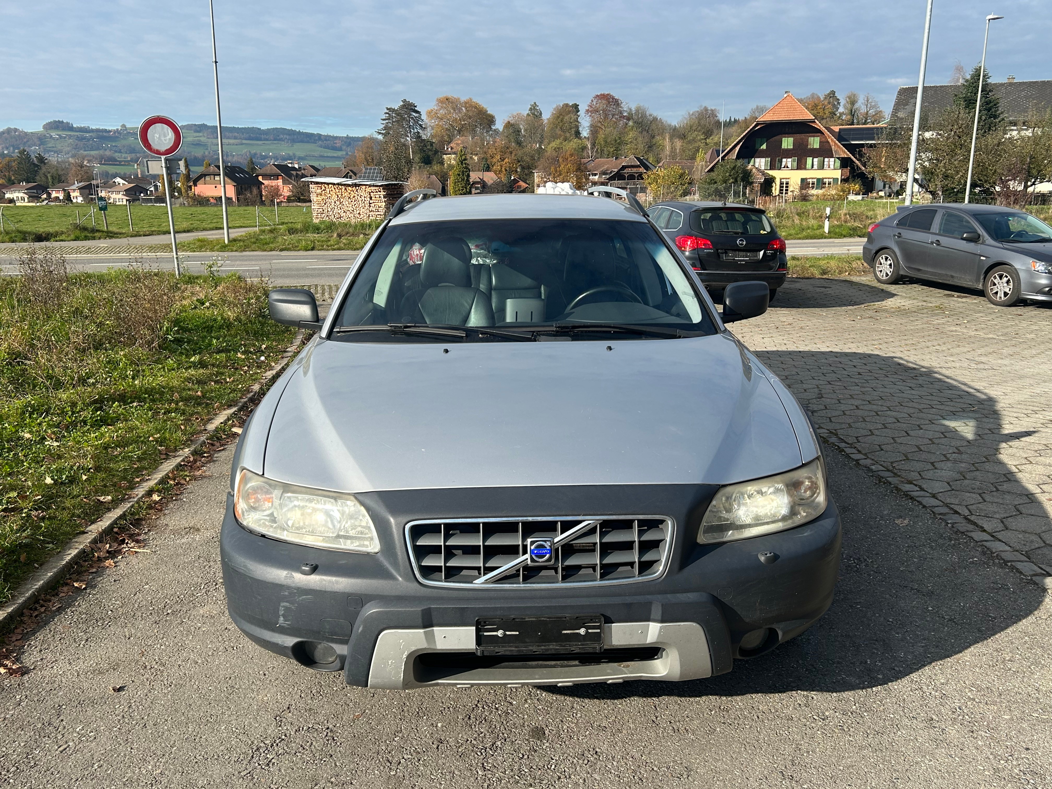 VOLVO XC70 2.5T AWD Momentum