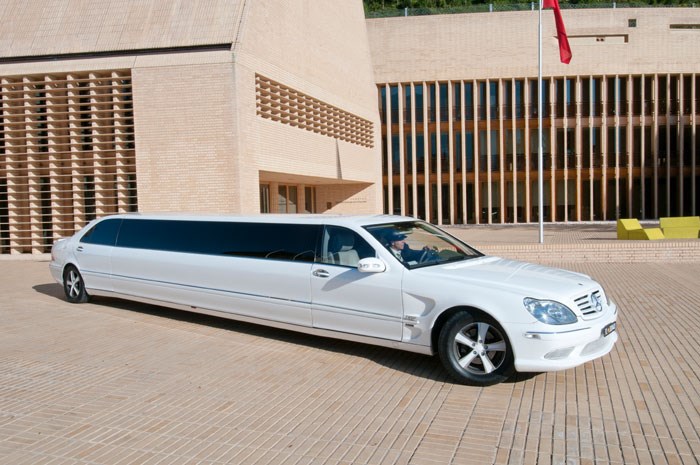 MERCEDES-BENZ S 500 Stretchlimousine L Version