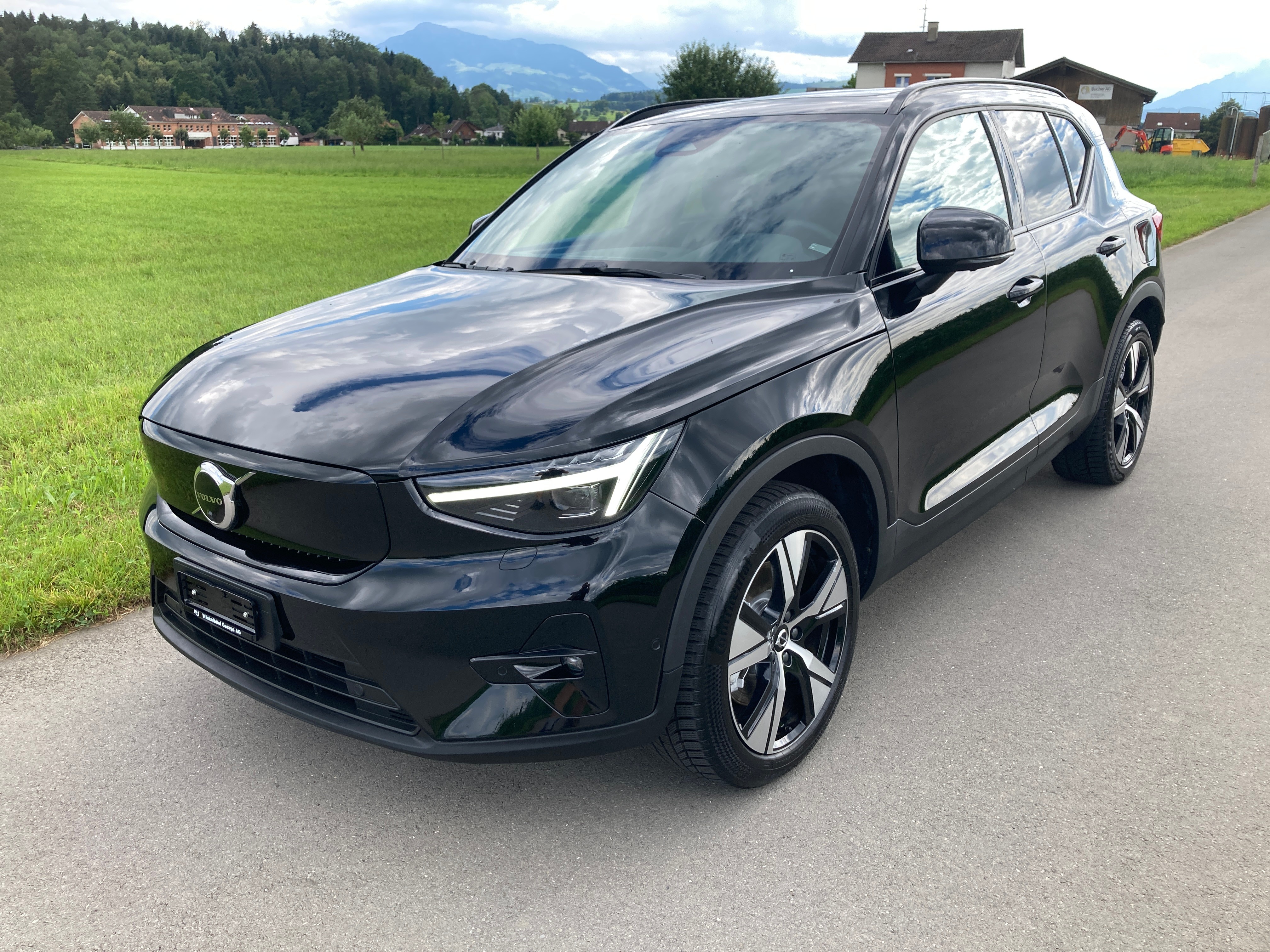 VOLVO XC40 Recharge P8 Twin AWD Pure Electric Ultimate