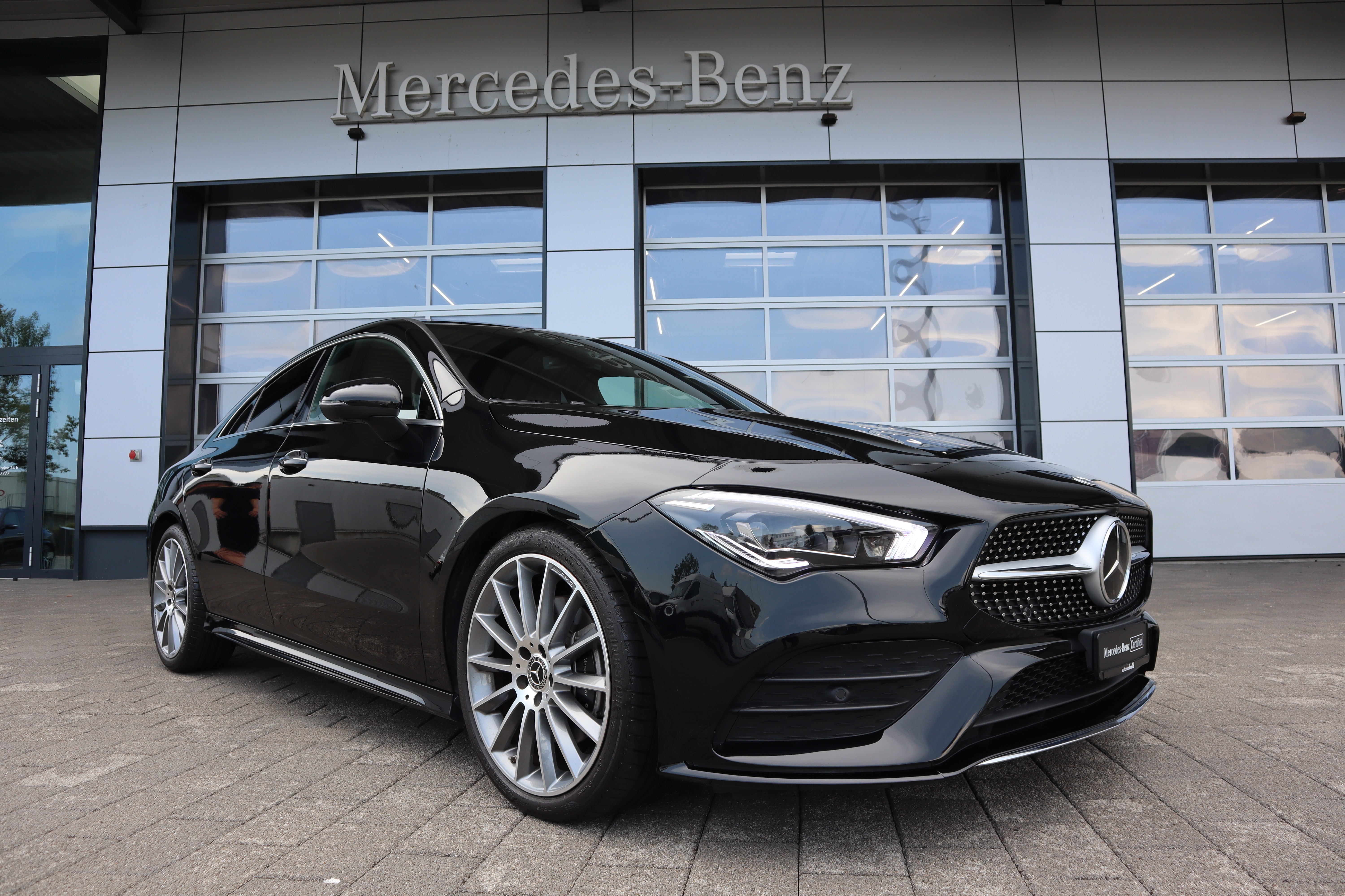 MERCEDES-BENZ CLA 220 AMG Line 7G-DCT 4Matic