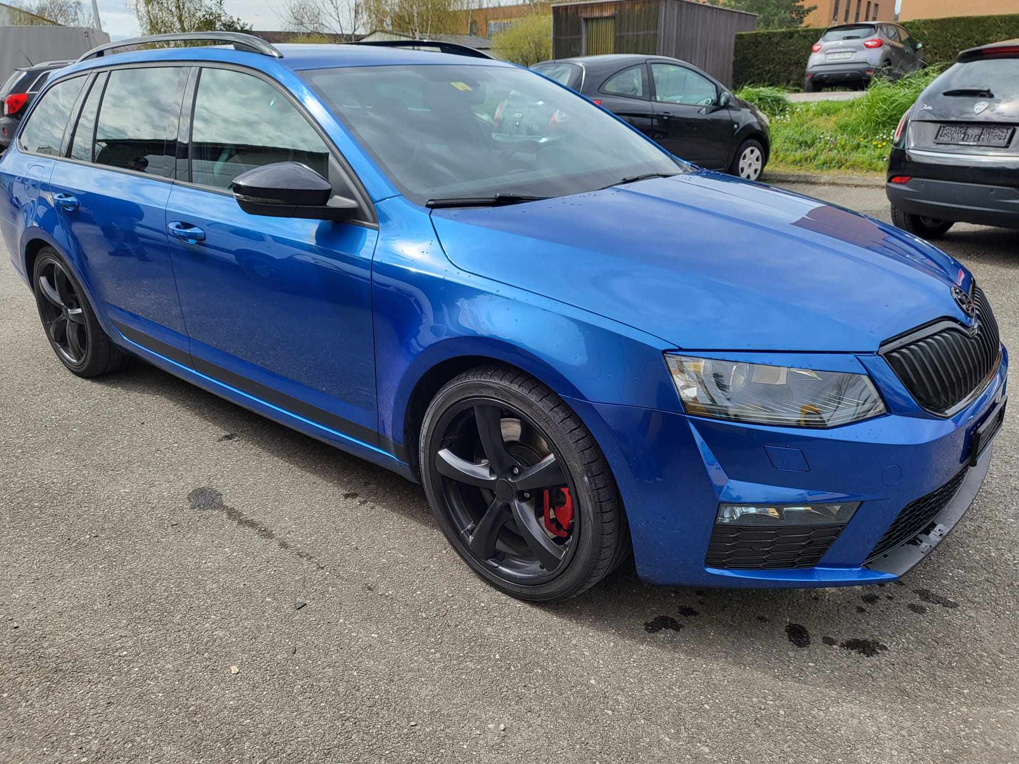 SKODA Octavia Combi 2.0 TSI RS DSG