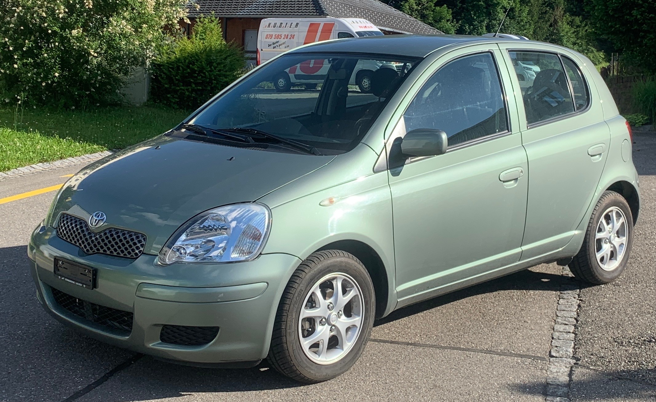 TOYOTA Yaris 1.3 Linea Sol