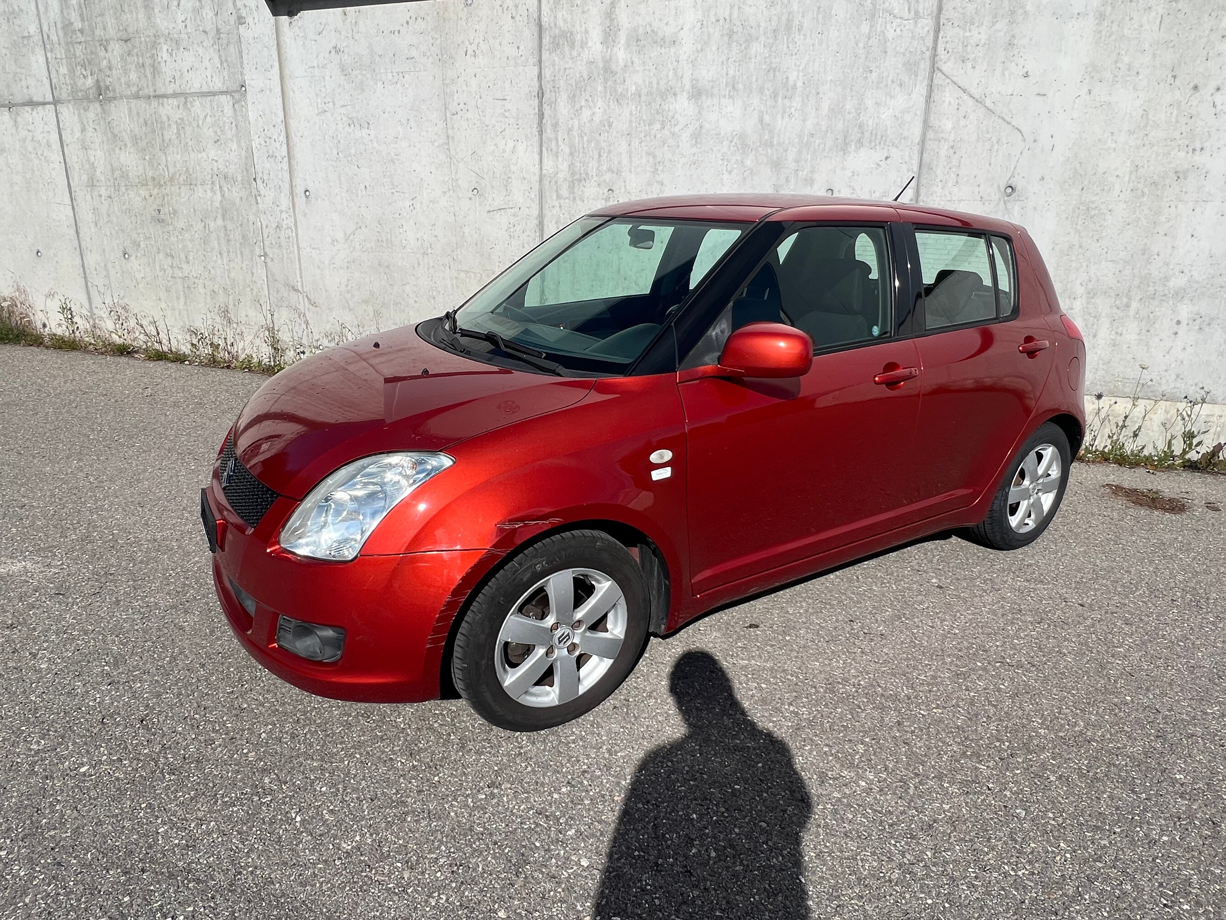 SUZUKI Swift 1.3i 16V GL