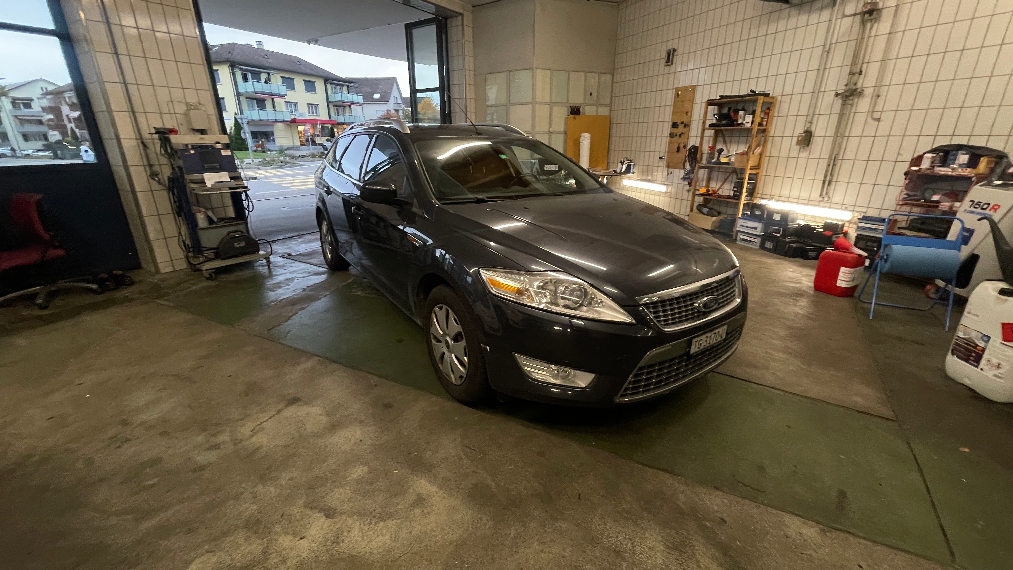 FORD Mondeo 2.0 EcoBoost SCTi Ghia PowerShift