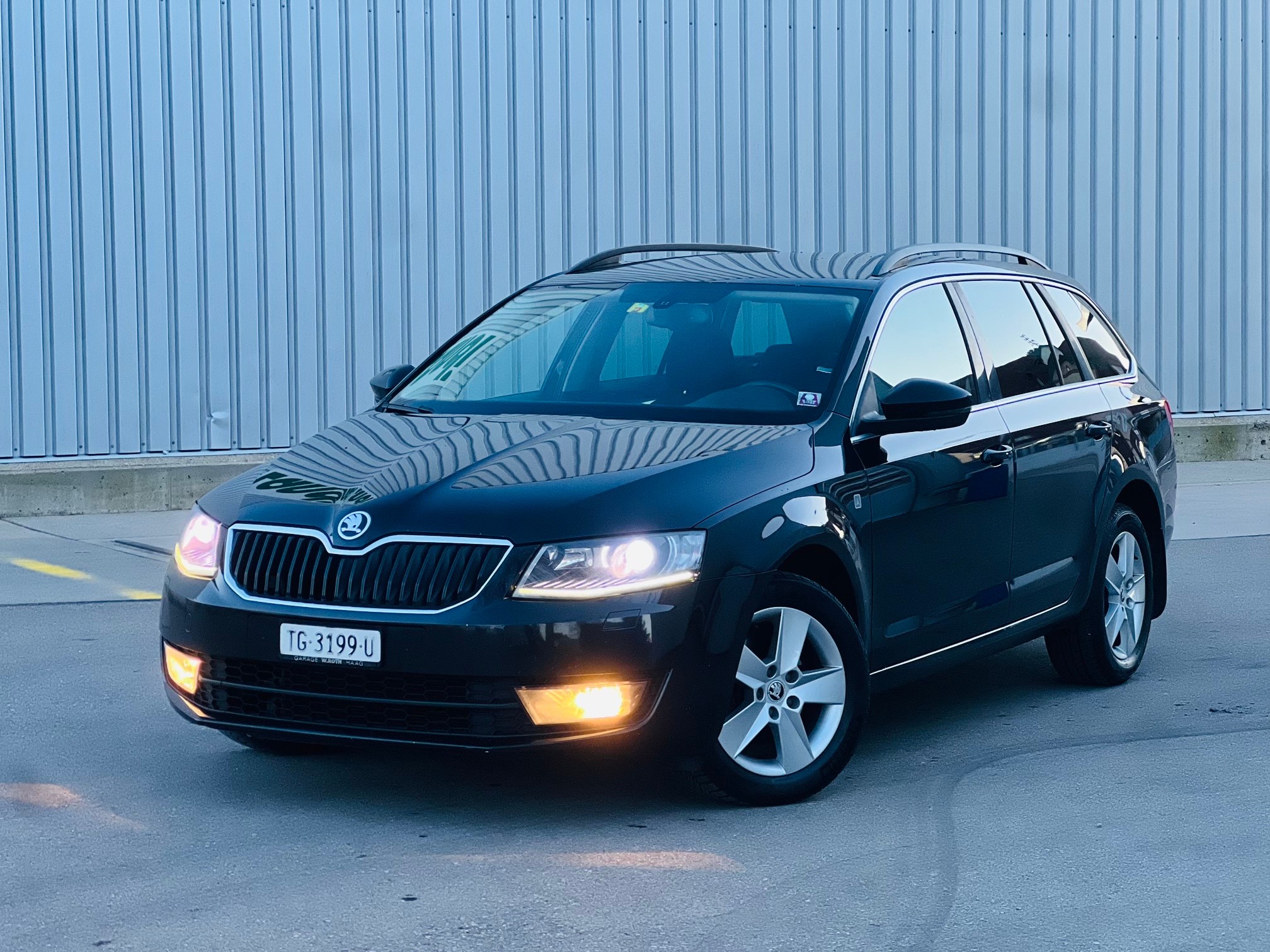 SKODA Octavia Combi 2.0 TDI Ambition DSG