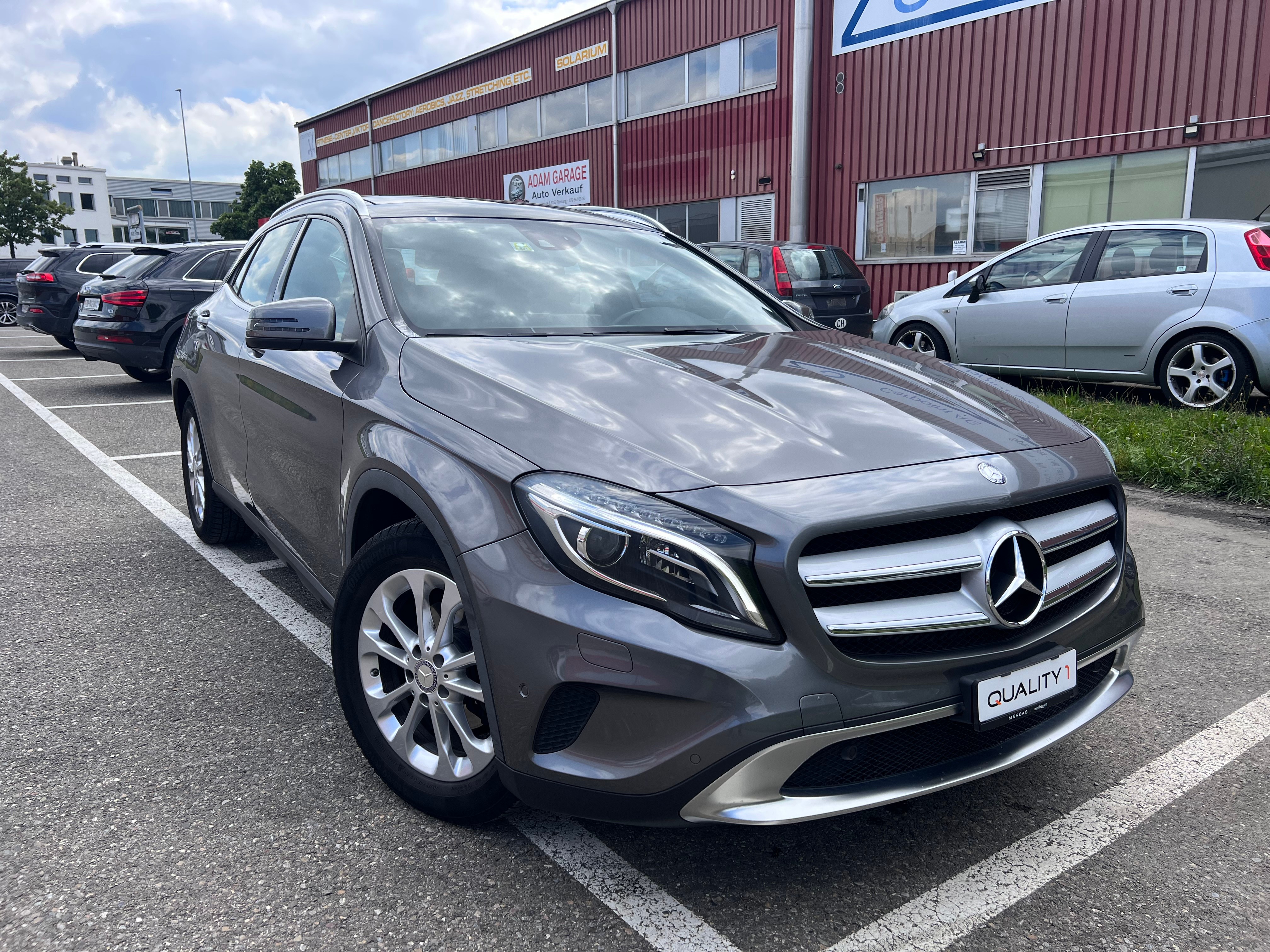 MERCEDES-BENZ GLA 200 Urban 7G-DCT