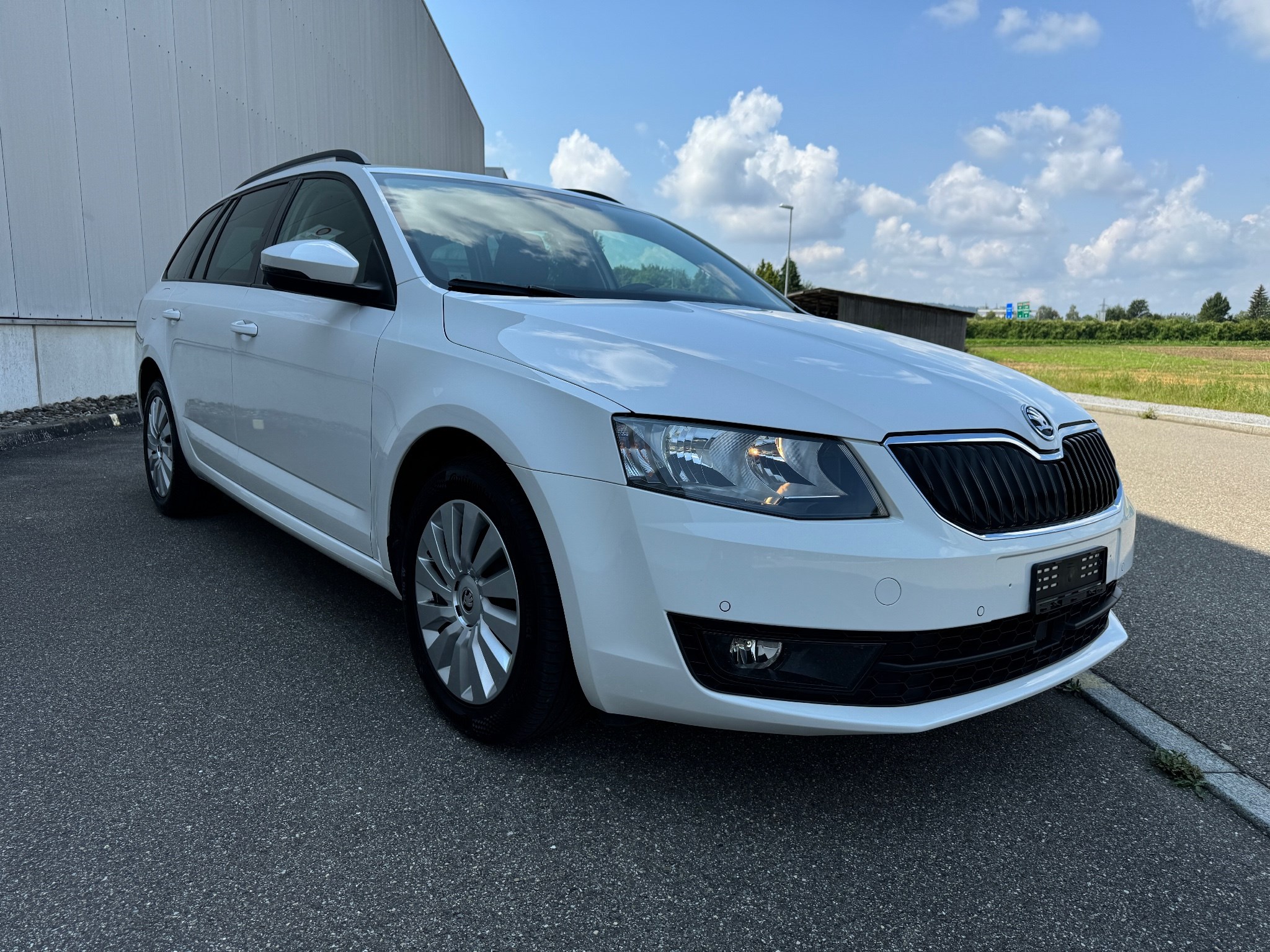 SKODA Octavia Combi 1.6 TDI Ambition DSG