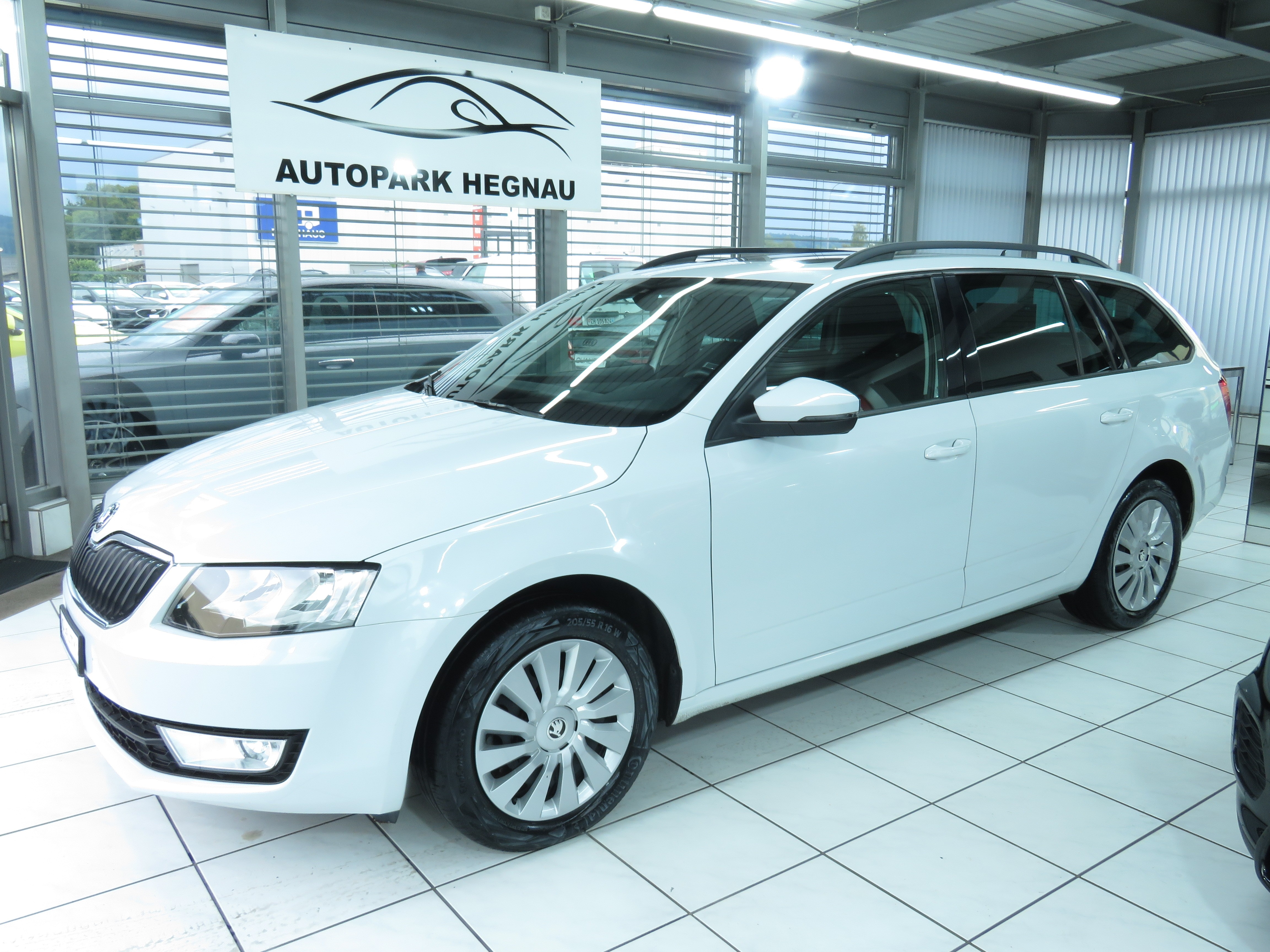 SKODA Octavia Combi 1.8 TSI Ambition 4x4 DSG (AHK 1,6t, Automat)