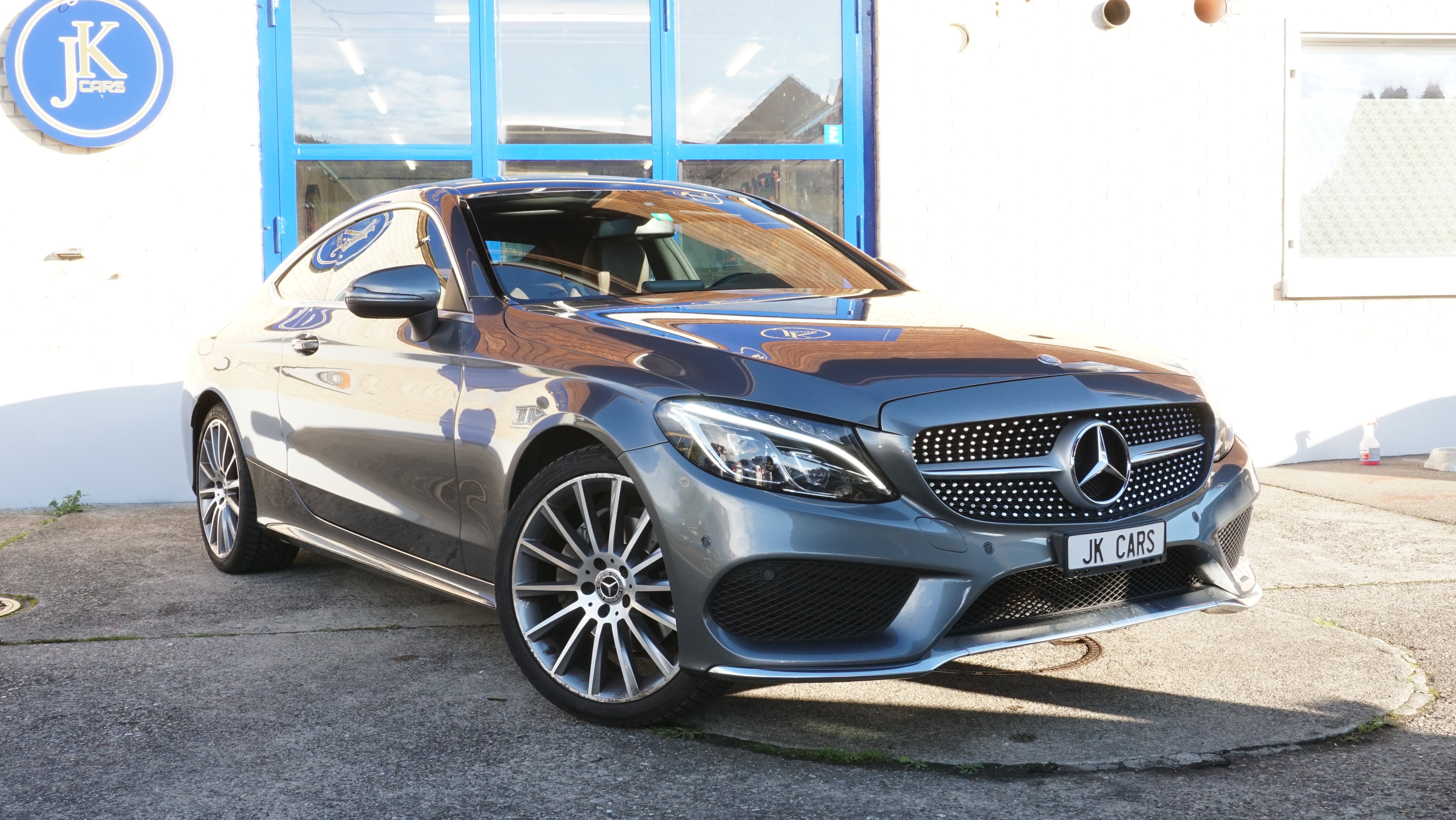 MERCEDES-BENZ C 180 Coupé AMG Line 9G-Tronic