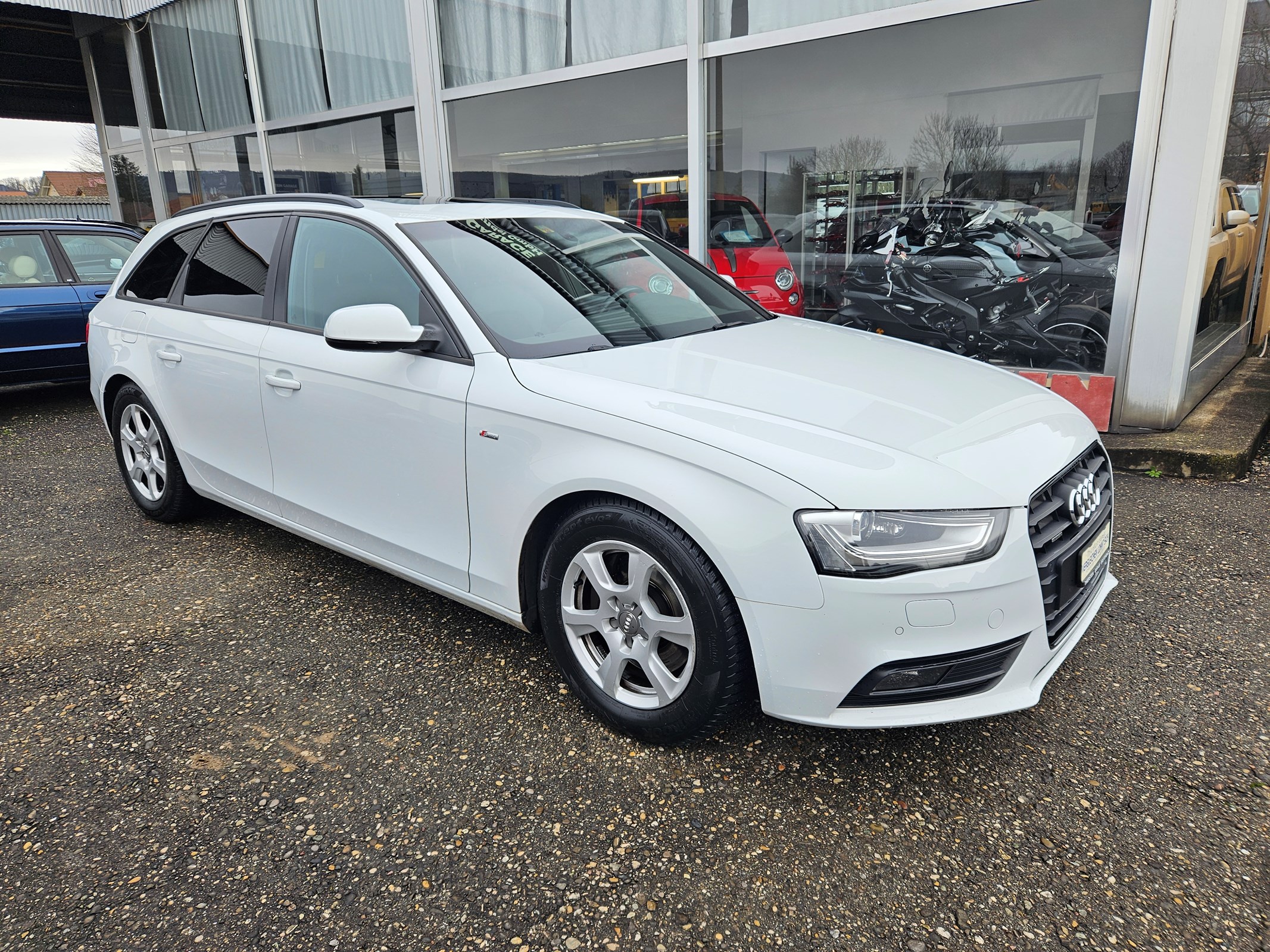 AUDI A4 Avant 3.0 TDI clean diesel quattro s-tronic S-Line