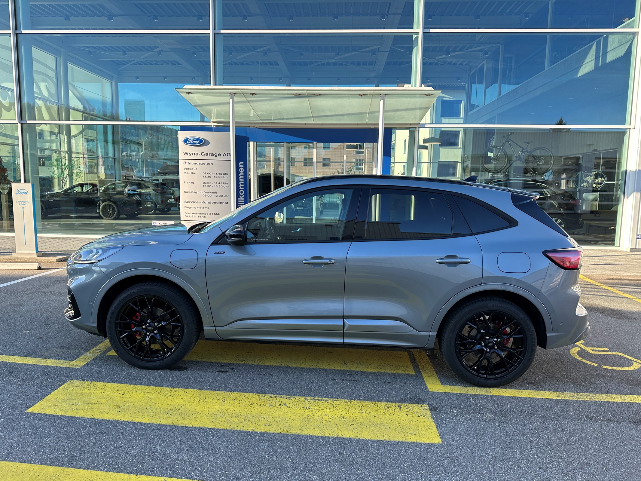 FORD Kuga 2.5 PHEV ST-Line X 2WD