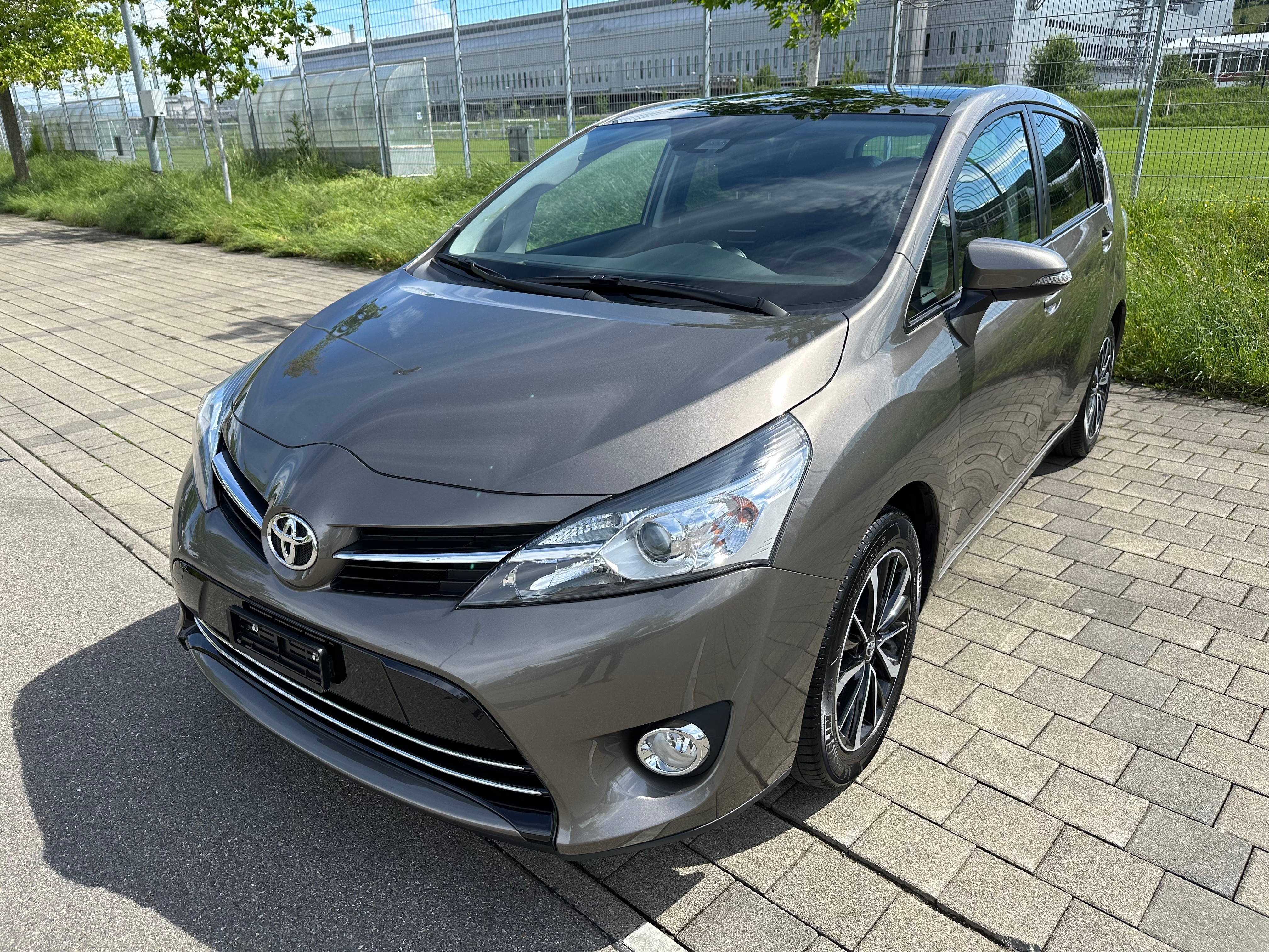 TOYOTA Verso 1.8 Sol