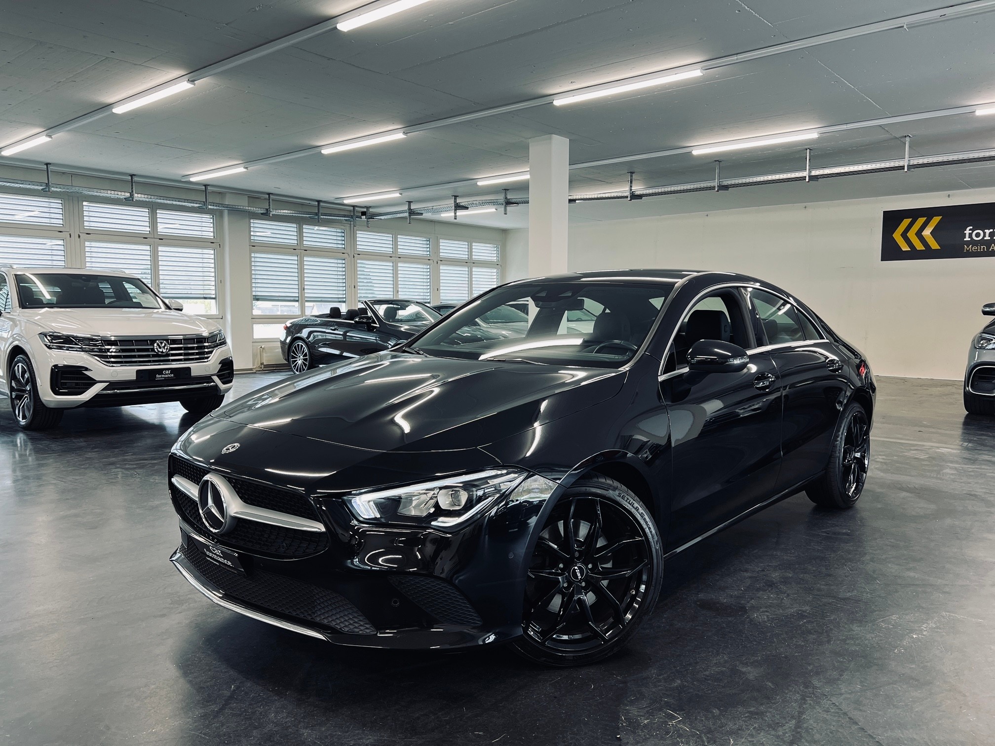 MERCEDES-BENZ CLA 250 Progressive 4matic