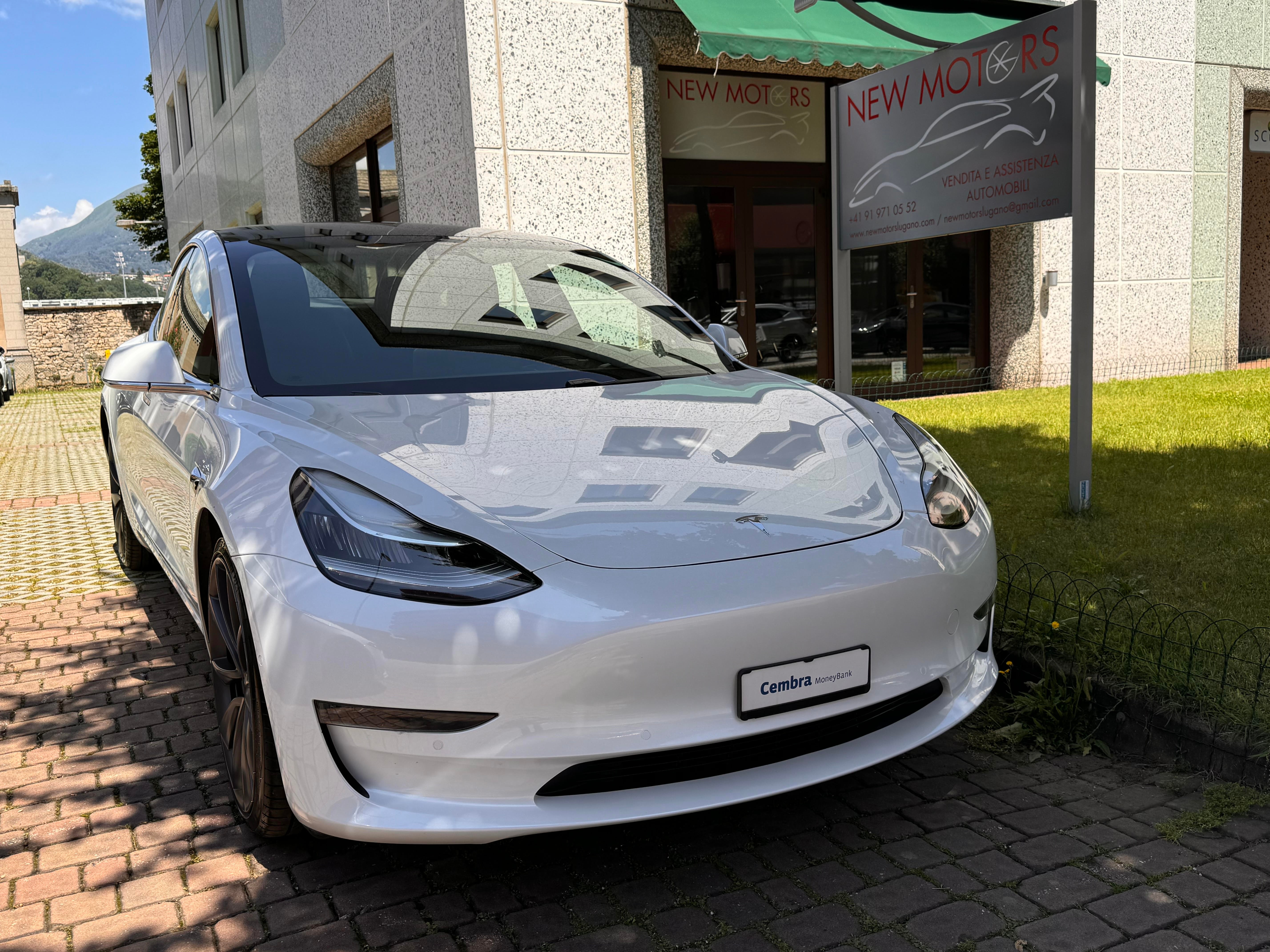 TESLA Model 3 Performance Dual Motor AWD