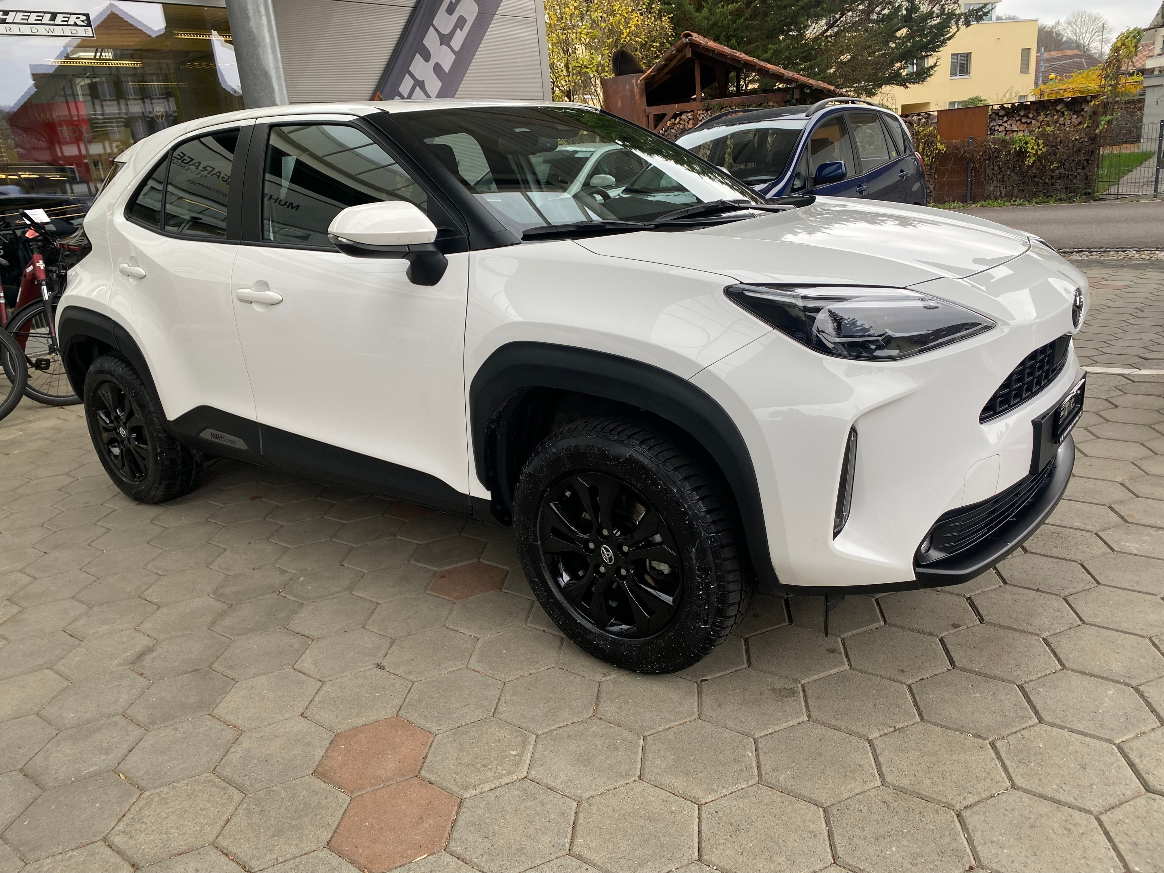 TOYOTA Yaris Cross 1.5 Trend e-CVT AWDi