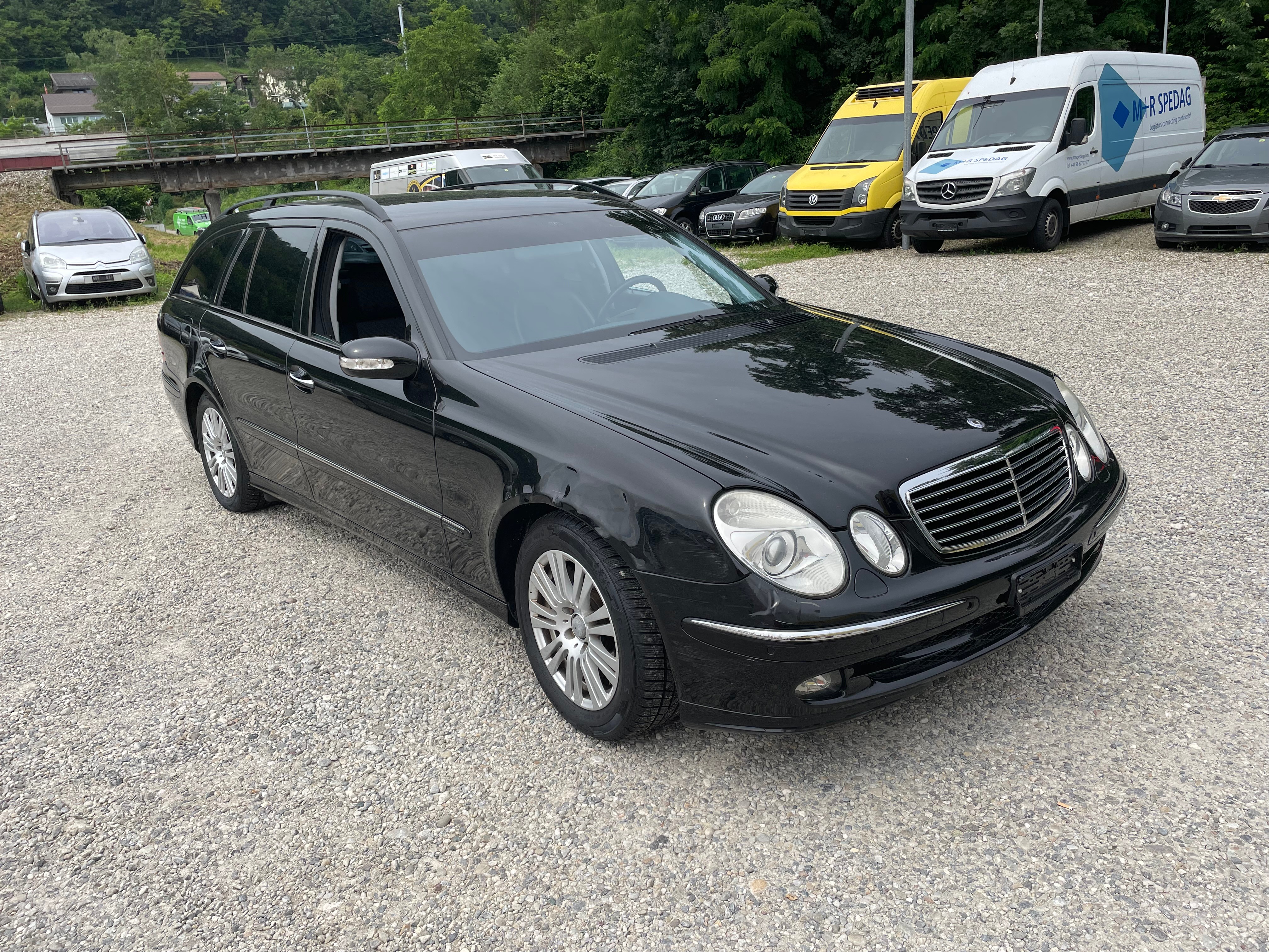 MERCEDES-BENZ E 200 Kompressor Avantgarde