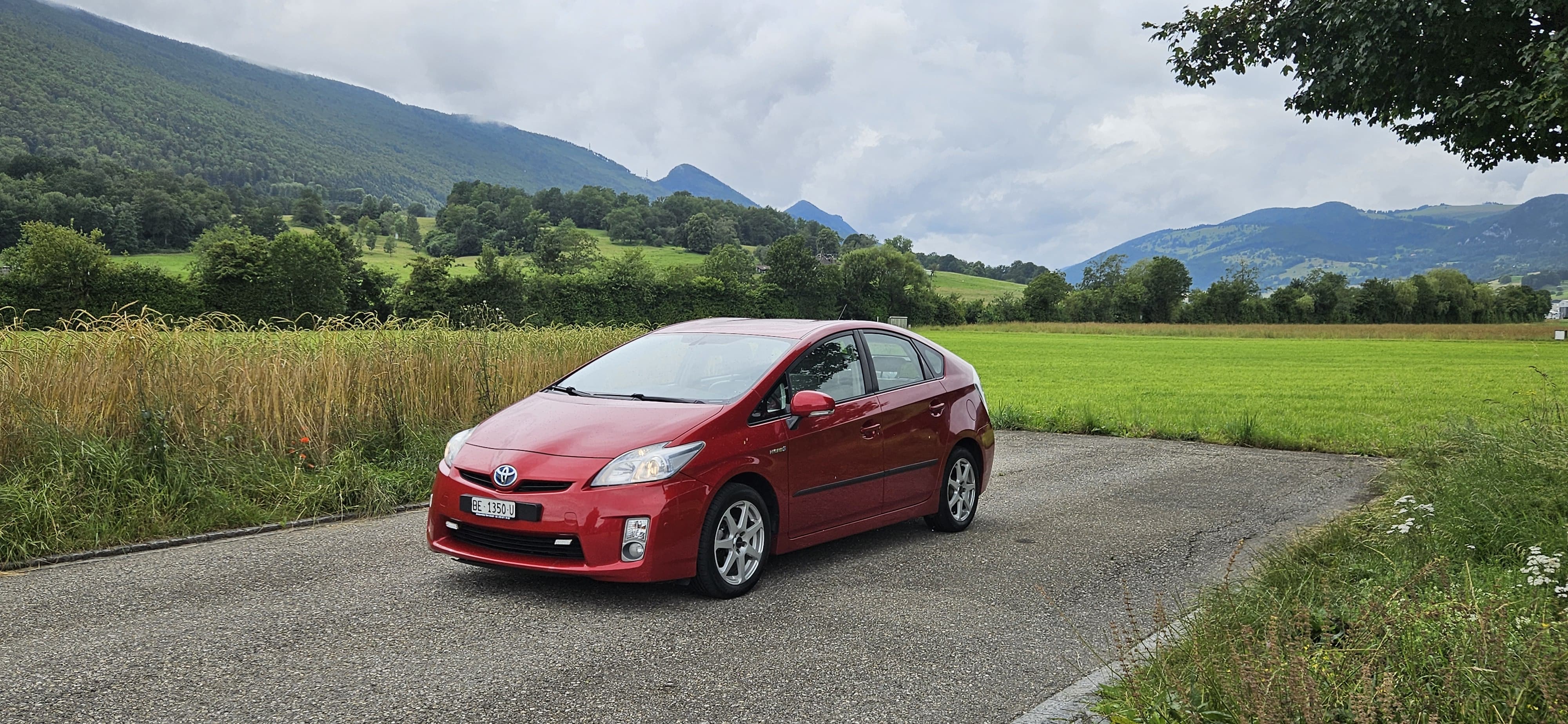 TOYOTA Prius 1.8 16V HSD Sol Premium