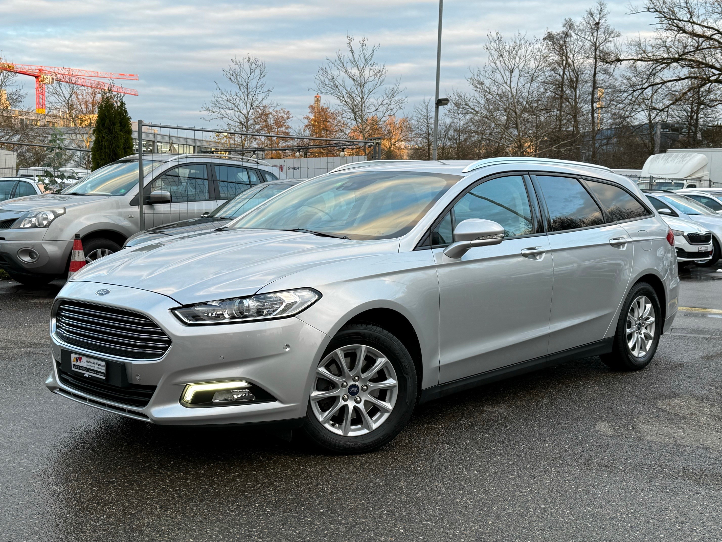 FORD Mondeo 2.0 TDCi Business Plus PowerShift / 1 Jahr Garantie / 8-fach bereift / Servicegepflegt bei Ford