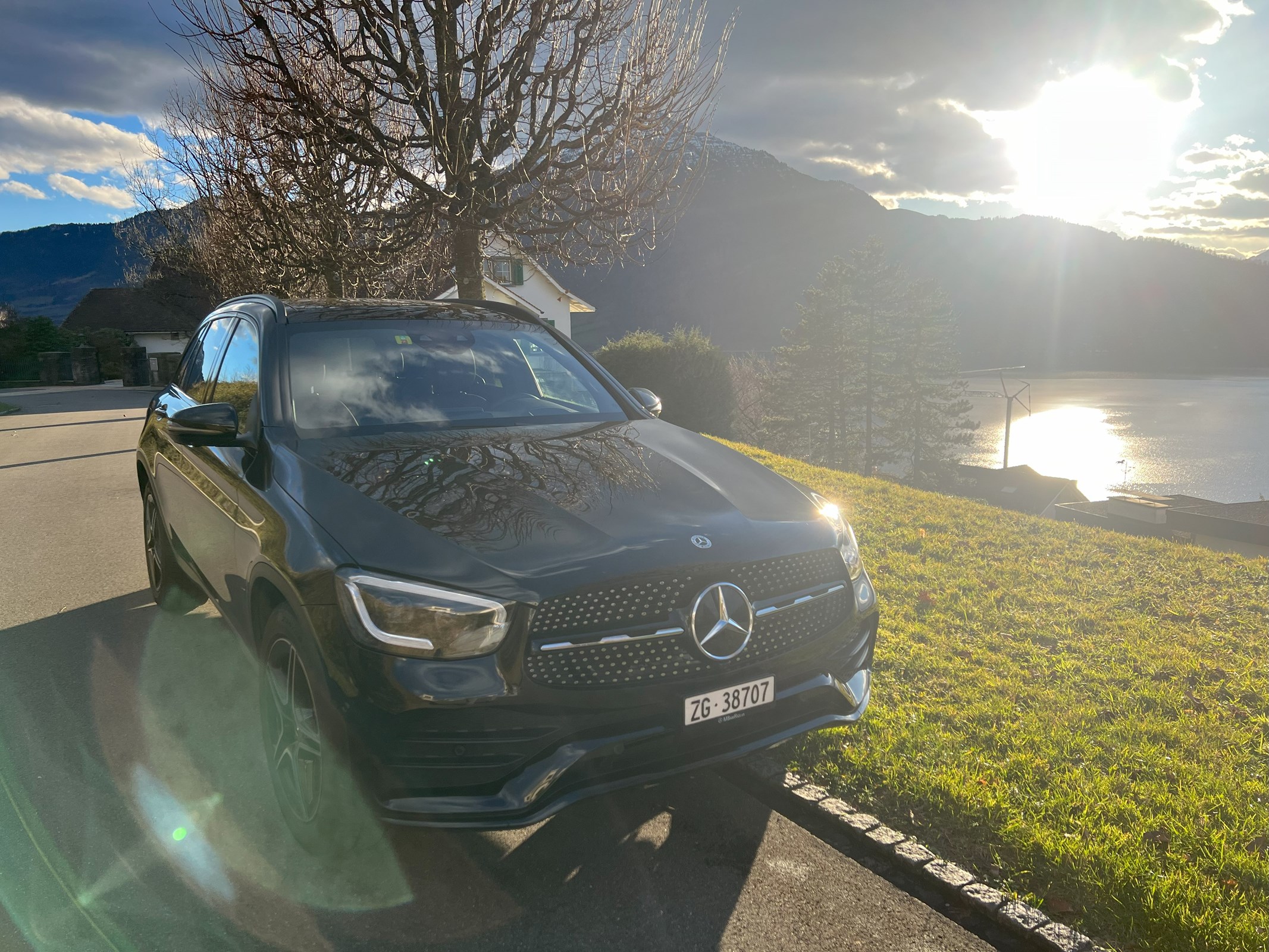 MERCEDES-BENZ GLC 300 AMG Line 4Matic 9G-Tronic