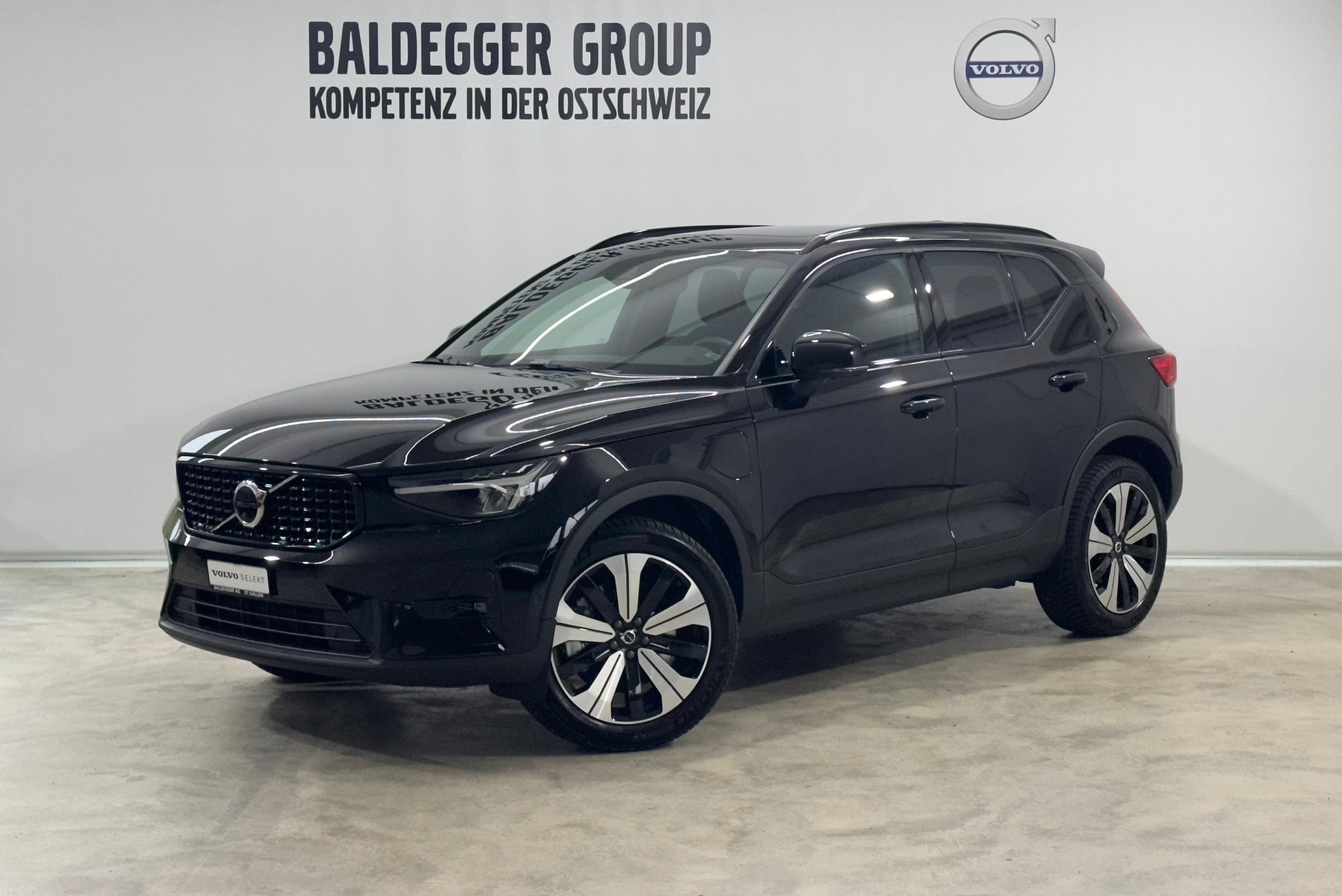 VOLVO XC40 1.5 T4 PiH Ultimate Dark