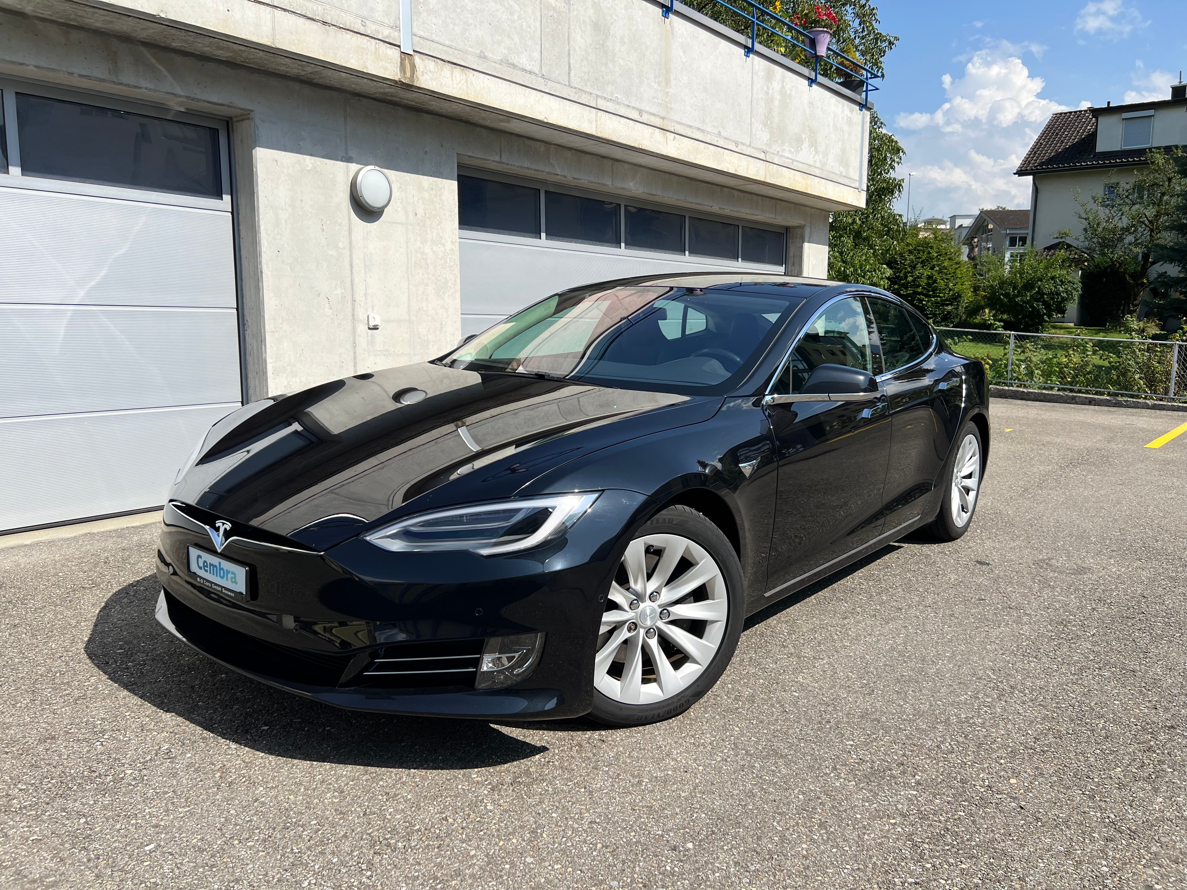 TESLA Model S 90 D