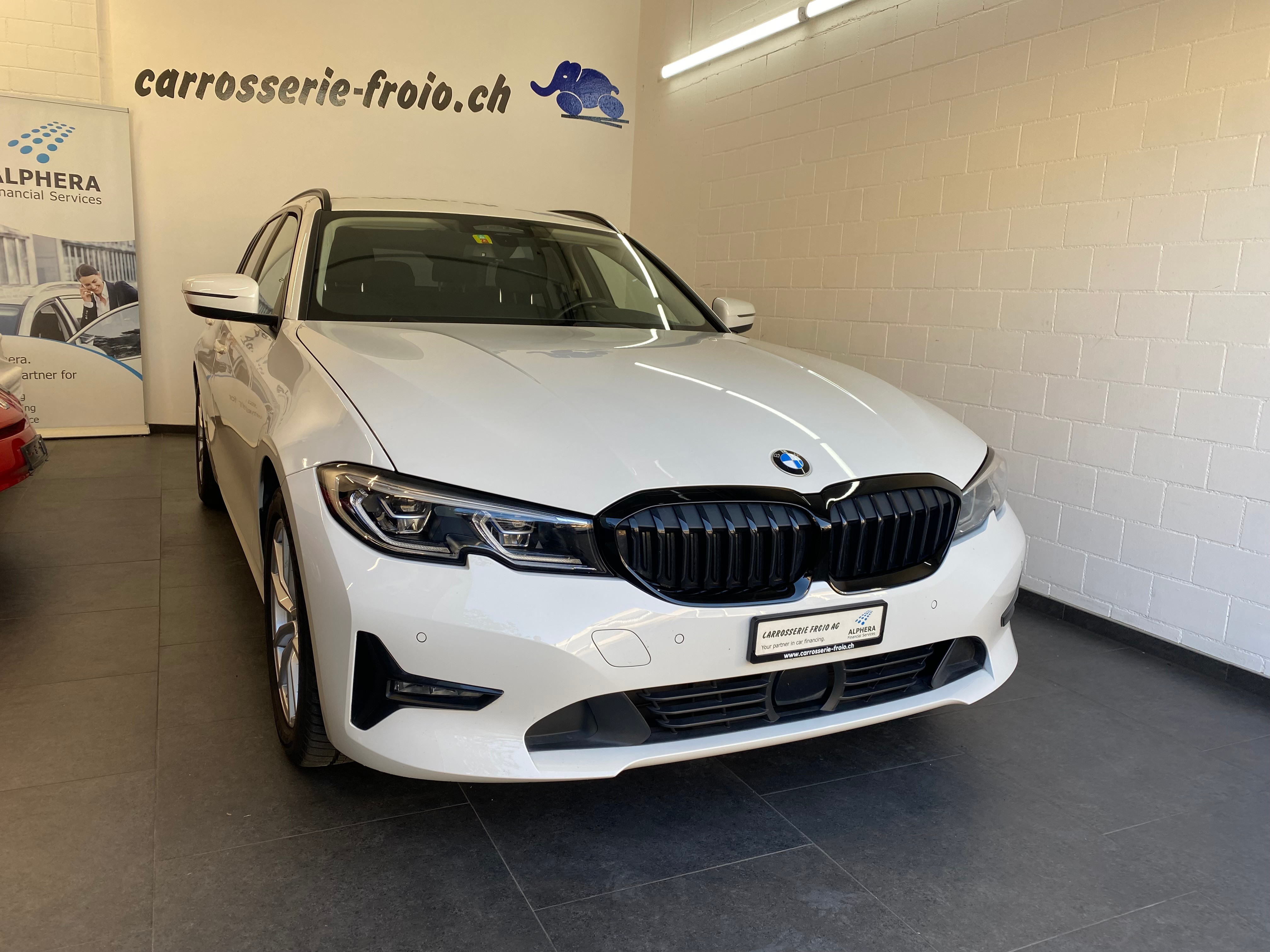 BMW 320d xDrive 48V Touring Steptronic