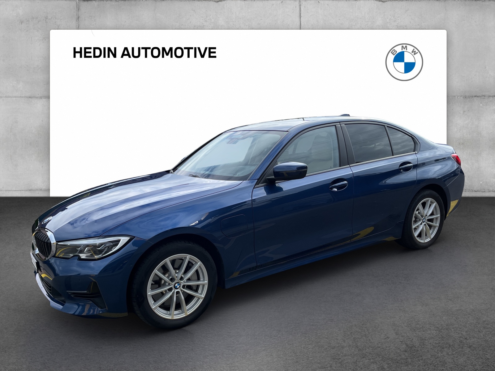 BMW 330e xDrive Steptronic