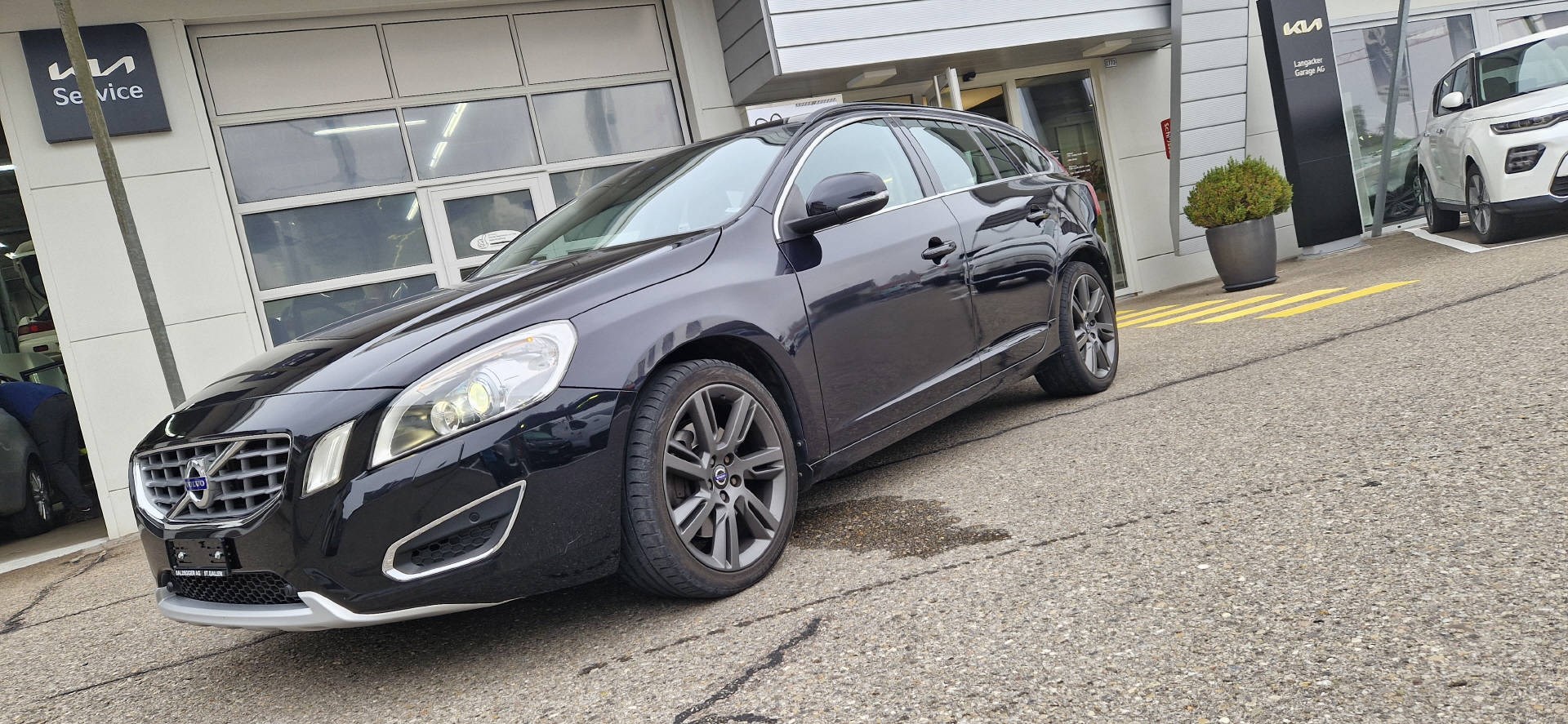 VOLVO V60 2.4 D5 Summum AWD - Match Race Edition