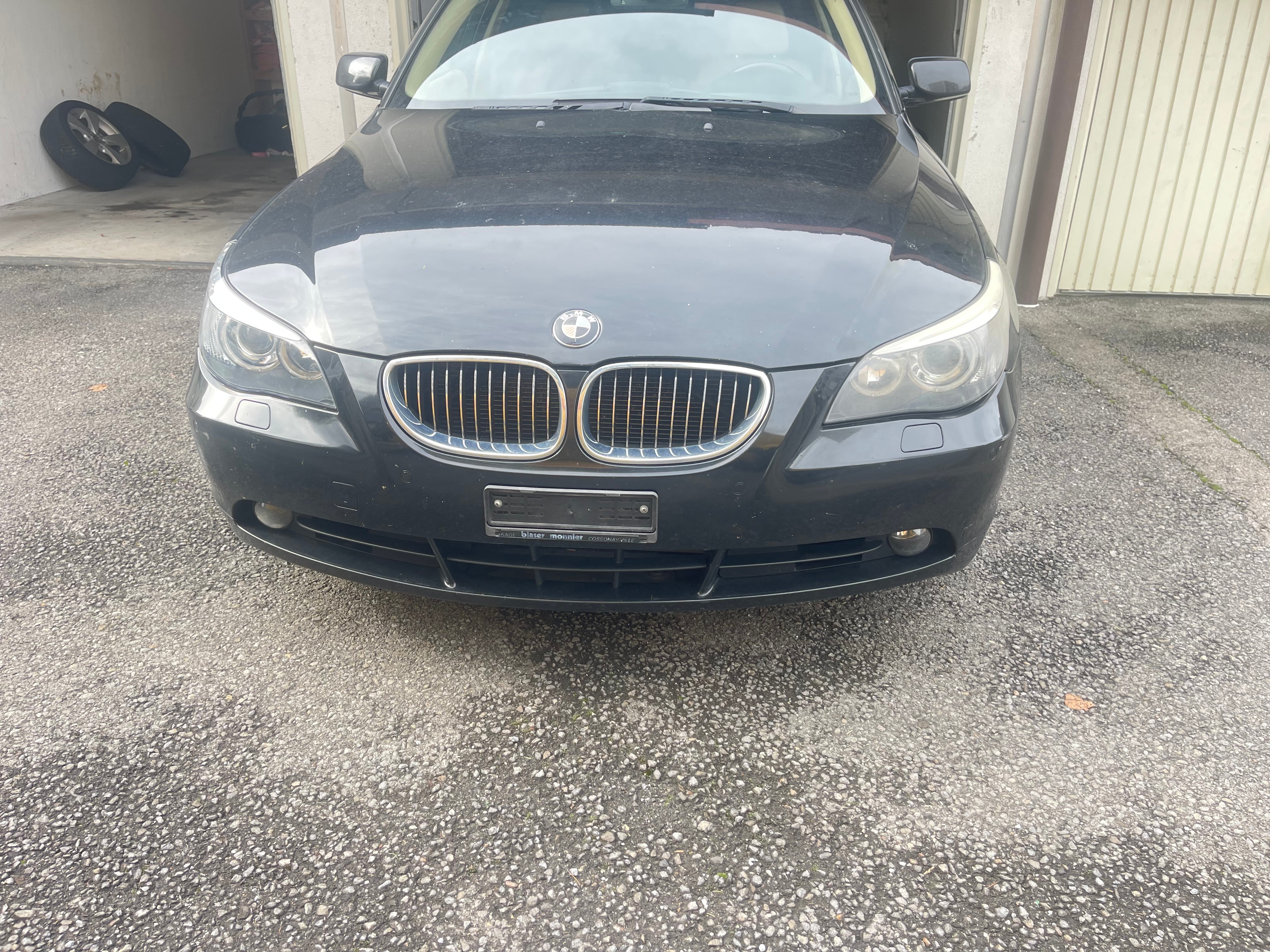 BMW 530