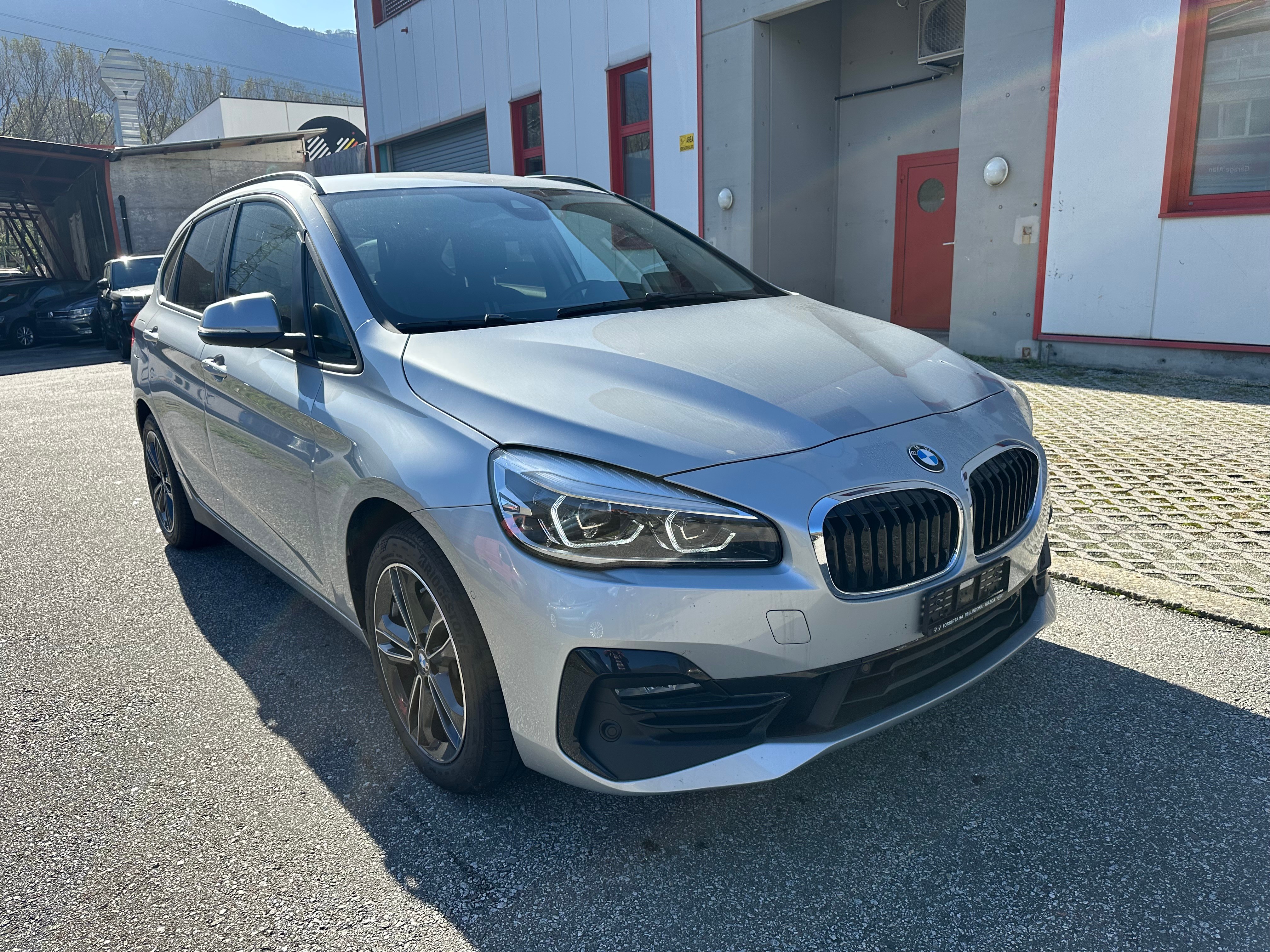 BMW 218d xDrive Active Tourer Steptronic Sport Line