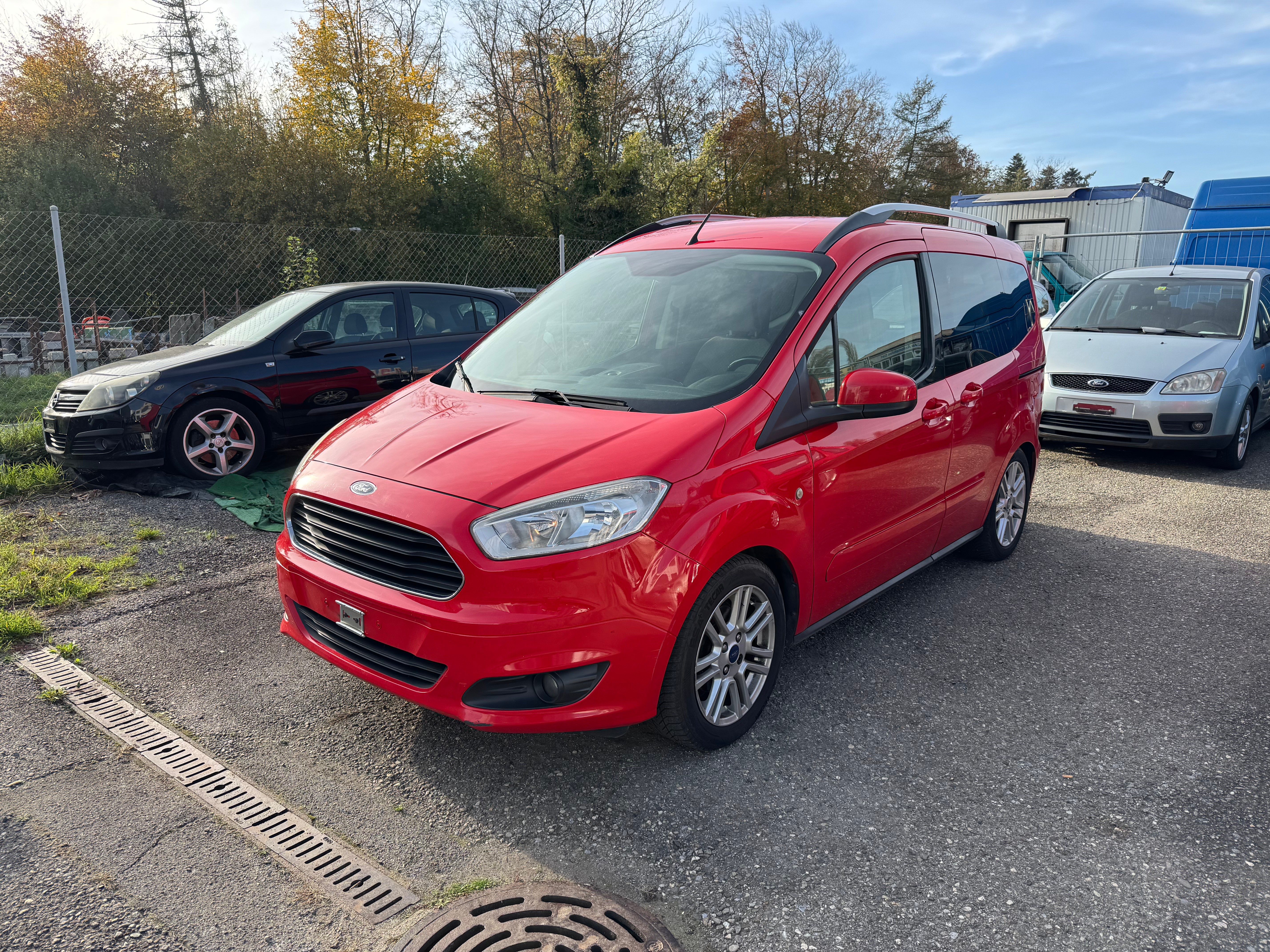 FORD Tourneo Courier 1.0 SCTi Titanium