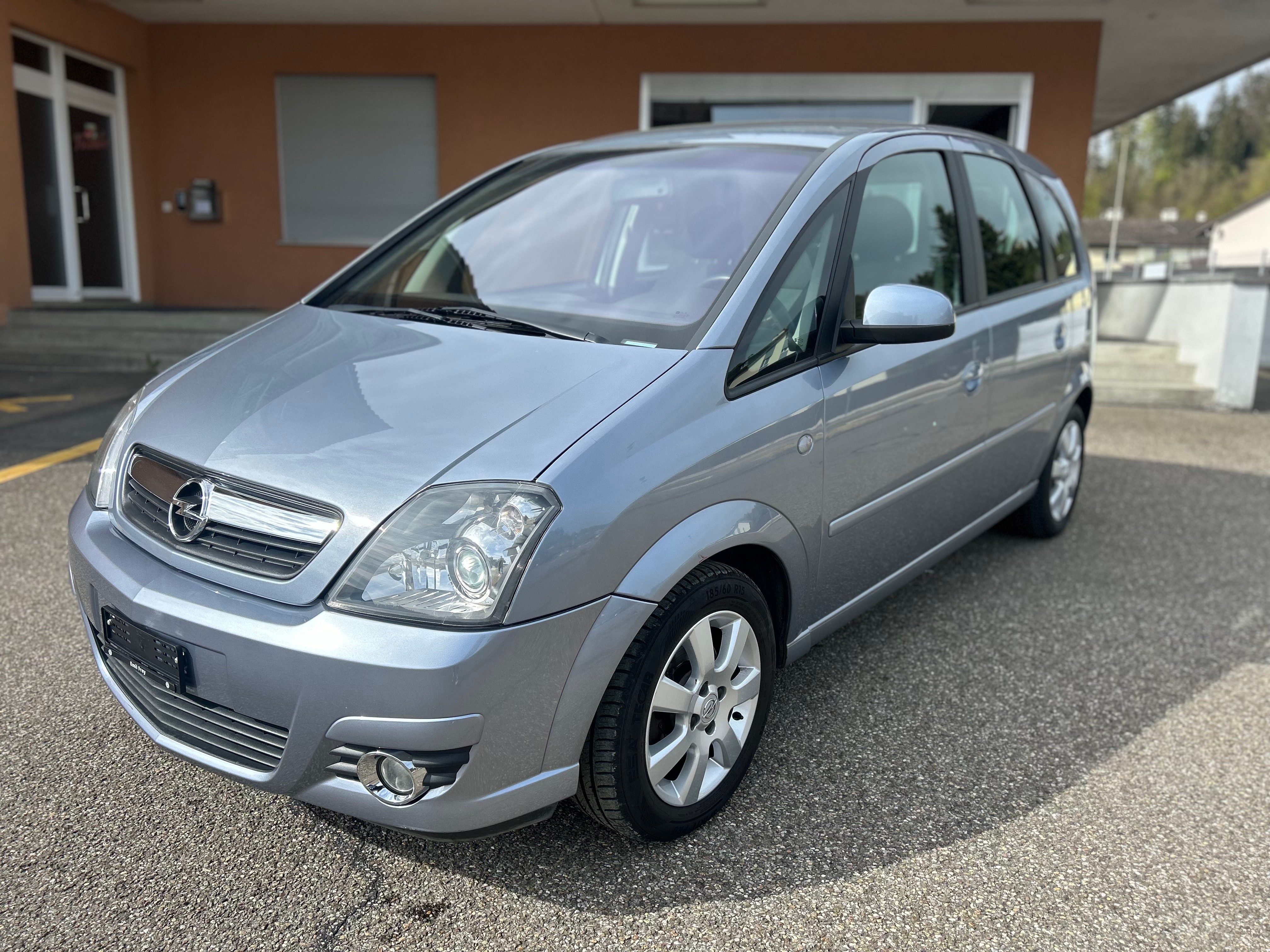 OPEL Meriva 1.6i-16 TP (Essentia)