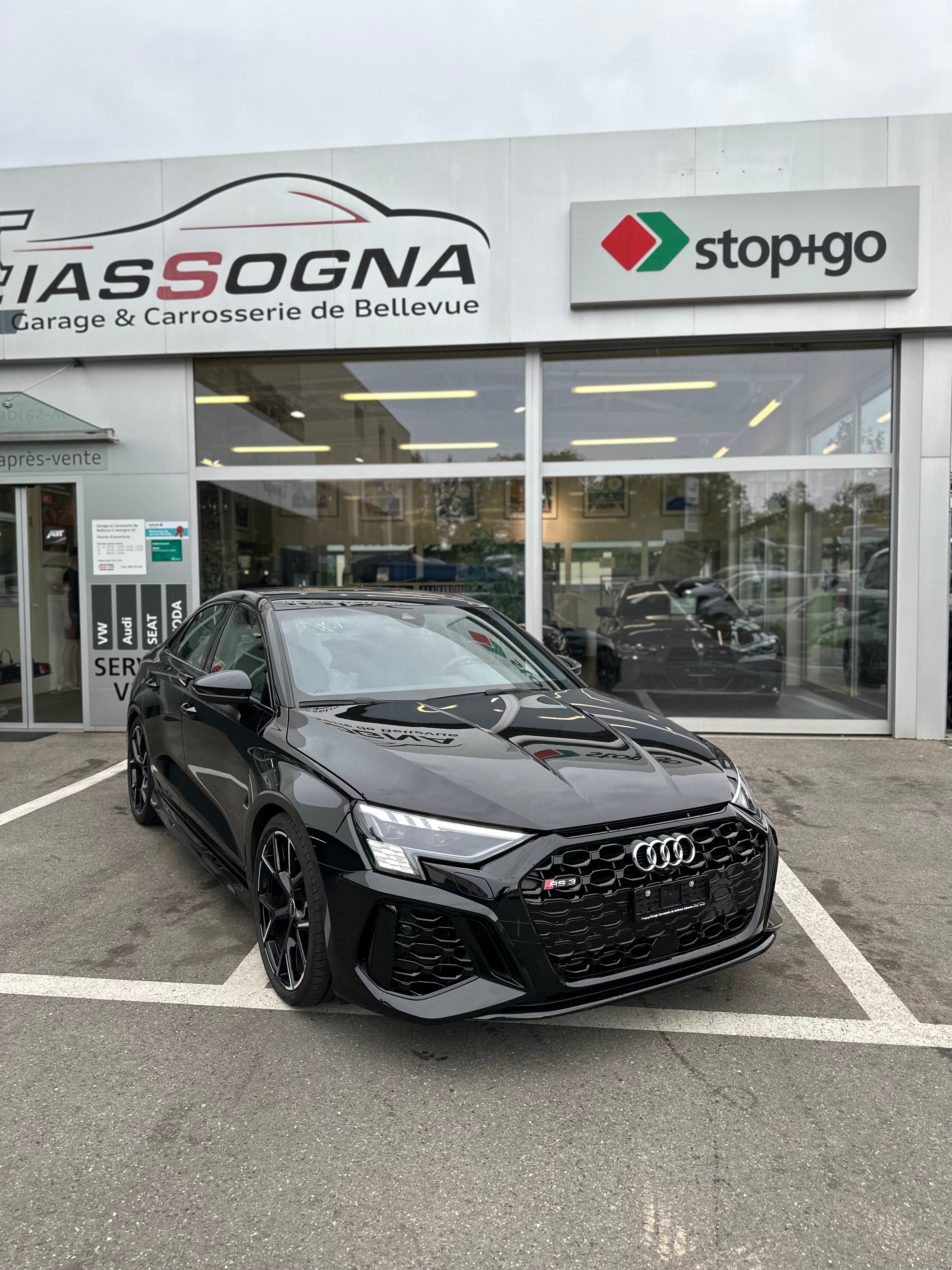 AUDI RS3 Limousine 2.5 TFSI quattro S-Tronic