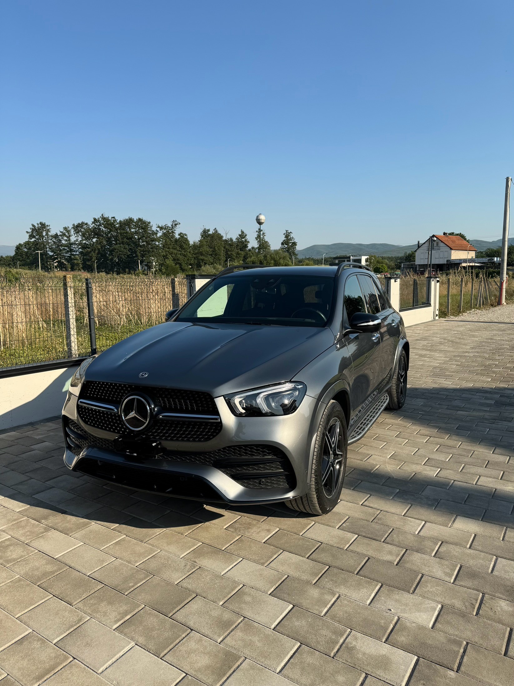 MERCEDES-BENZ GLE 300 d 4Matic AMG Line 9G-Tronic