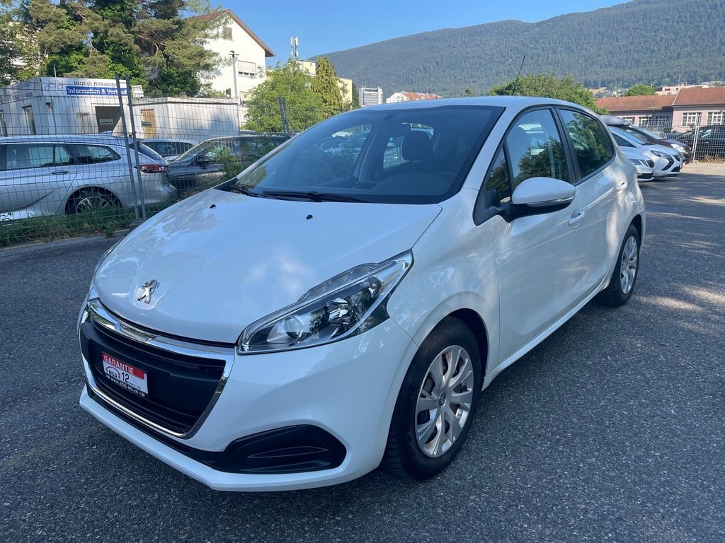 PEUGEOT 208 1.6 BlueHDi Active ** Klimaanlage ** Tempomat ** Frisch Ab MFK