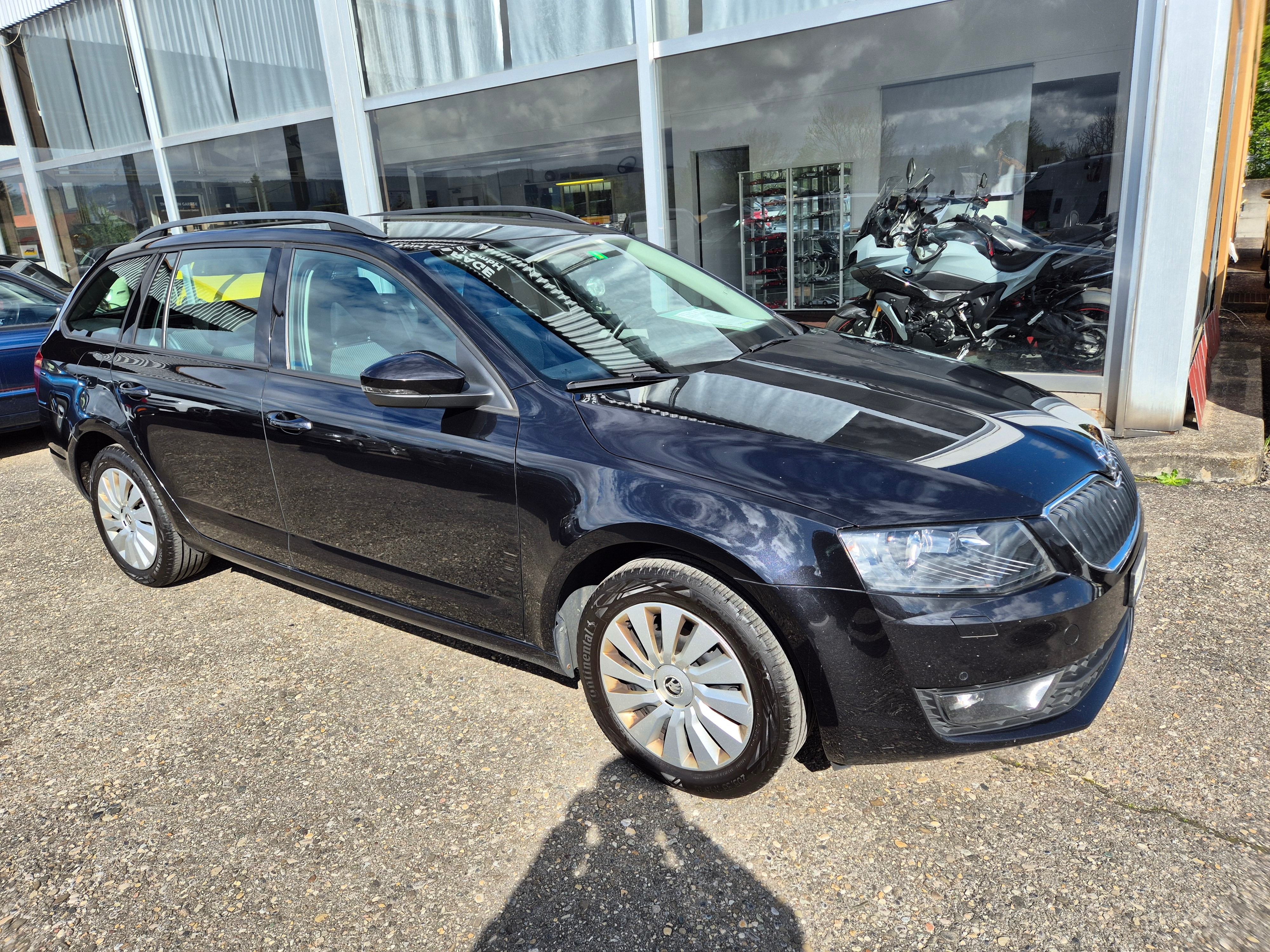 SKODA Octavia Combi 1.6 TDI Ambition DSG