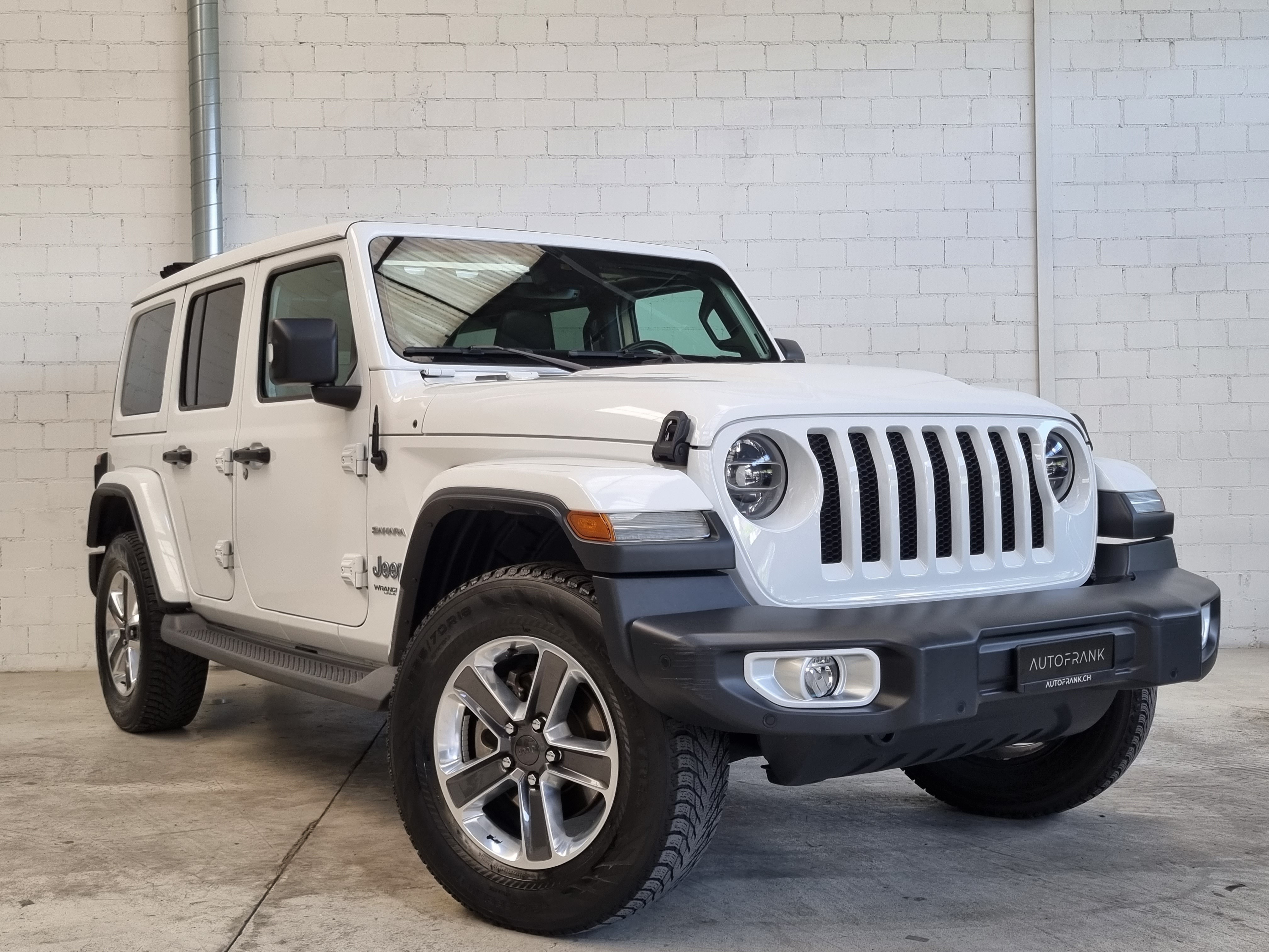 JEEP Wrangler 2.0 Turbo Sahara Unlimited